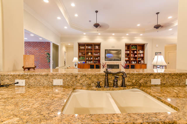 WOODLAND SHORES T/H PH 1 - Residential