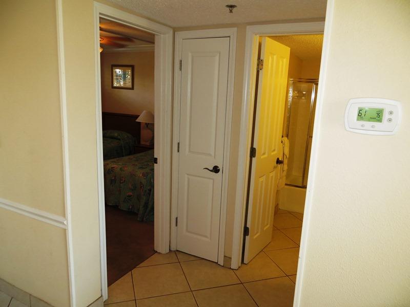 ISLANDER CONDO Ph I - Residential