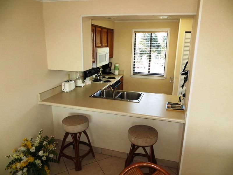 ISLANDER CONDO Ph I - Residential