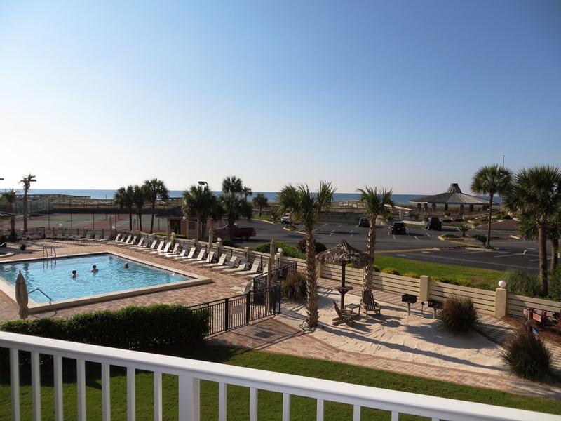 ISLANDER CONDO Ph I - Residential