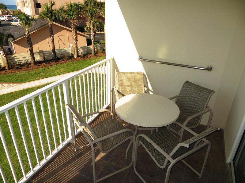 ISLANDER CONDO Ph I - Residential