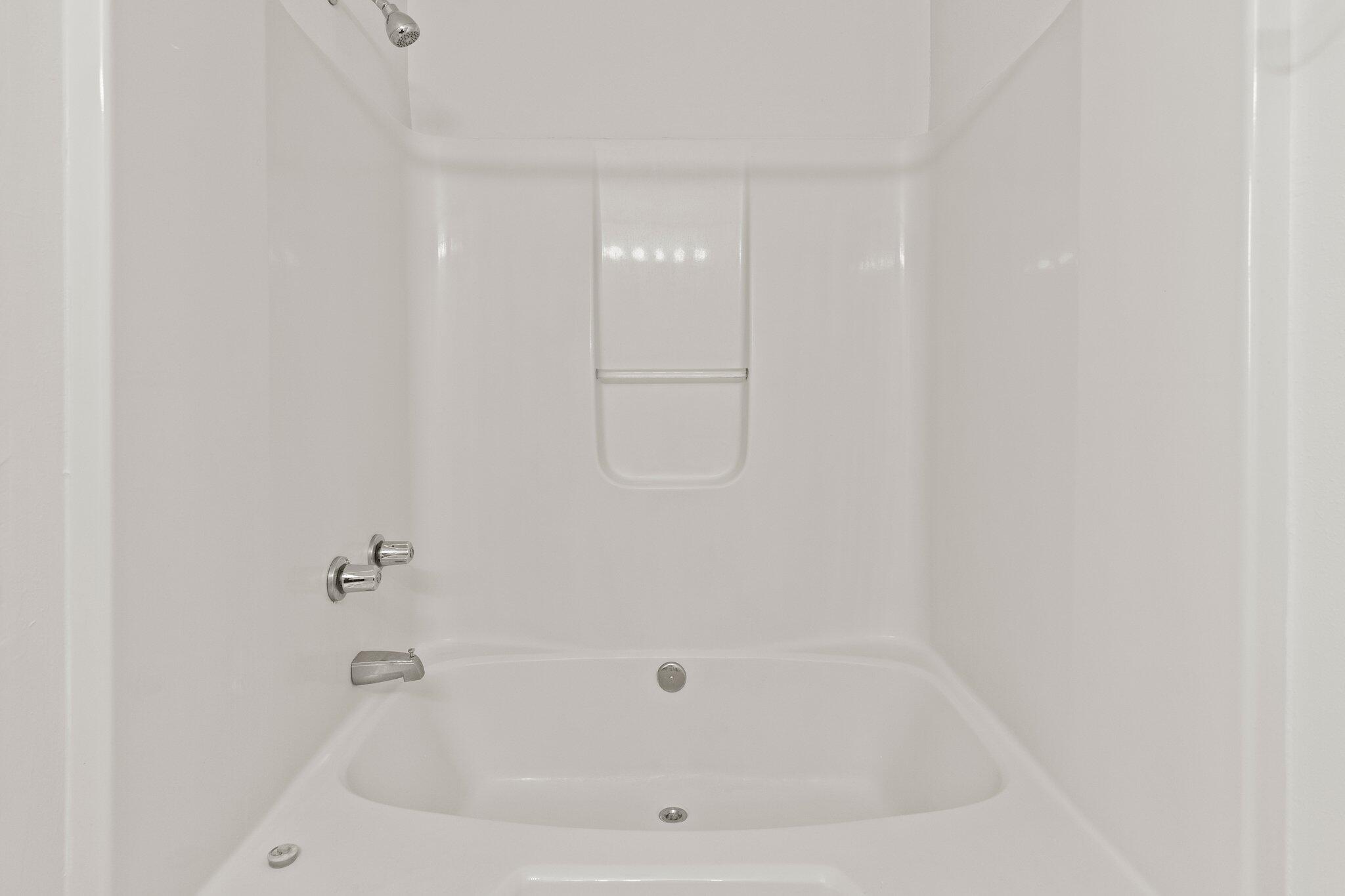 RAINTREE ESTATES #2 - Residential Lease