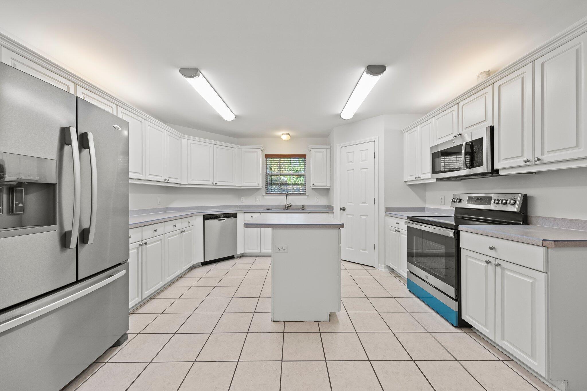 RAINTREE ESTATES #2 - Residential Lease