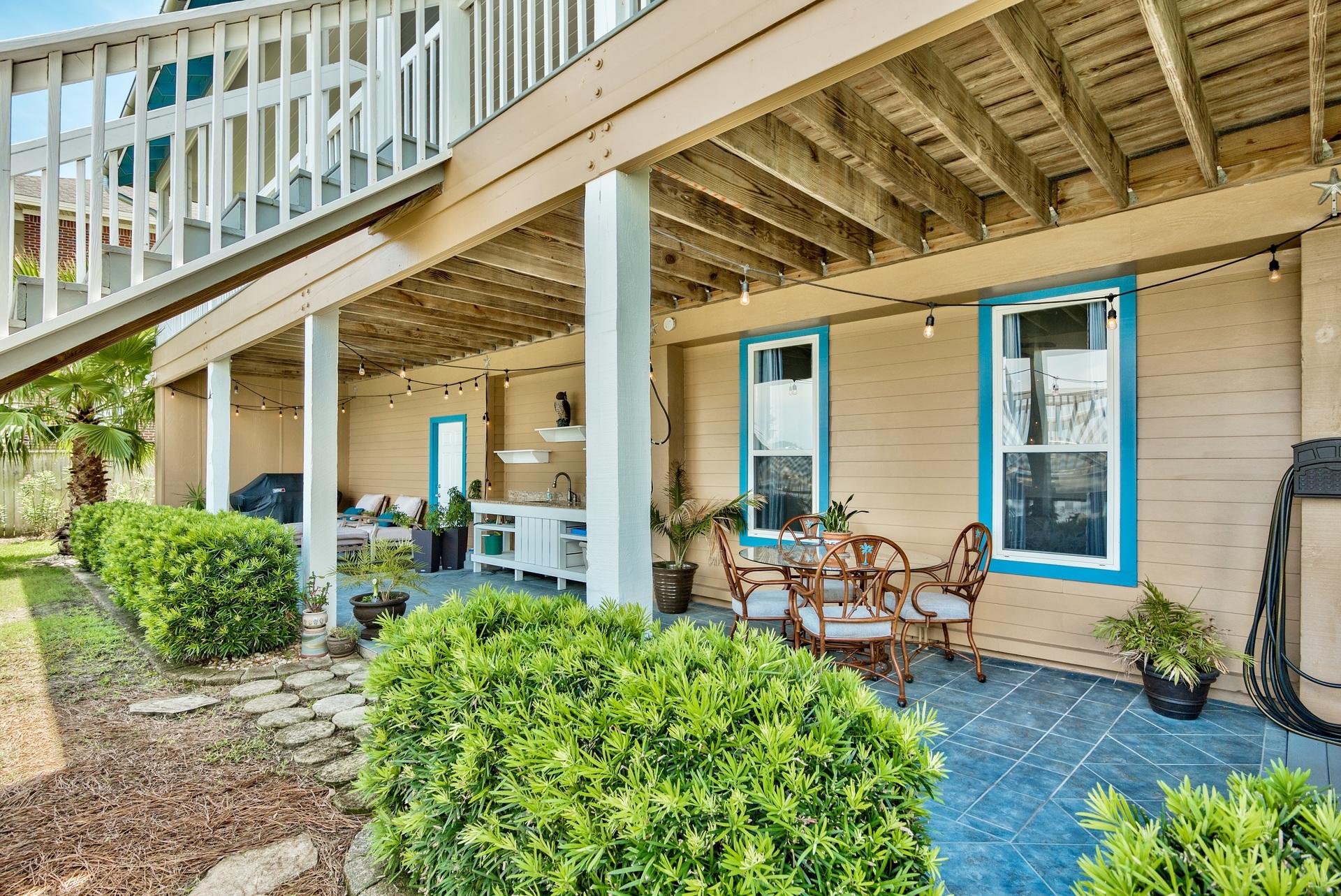 TURQUOISE BEACH 1ST ADDN - Residential