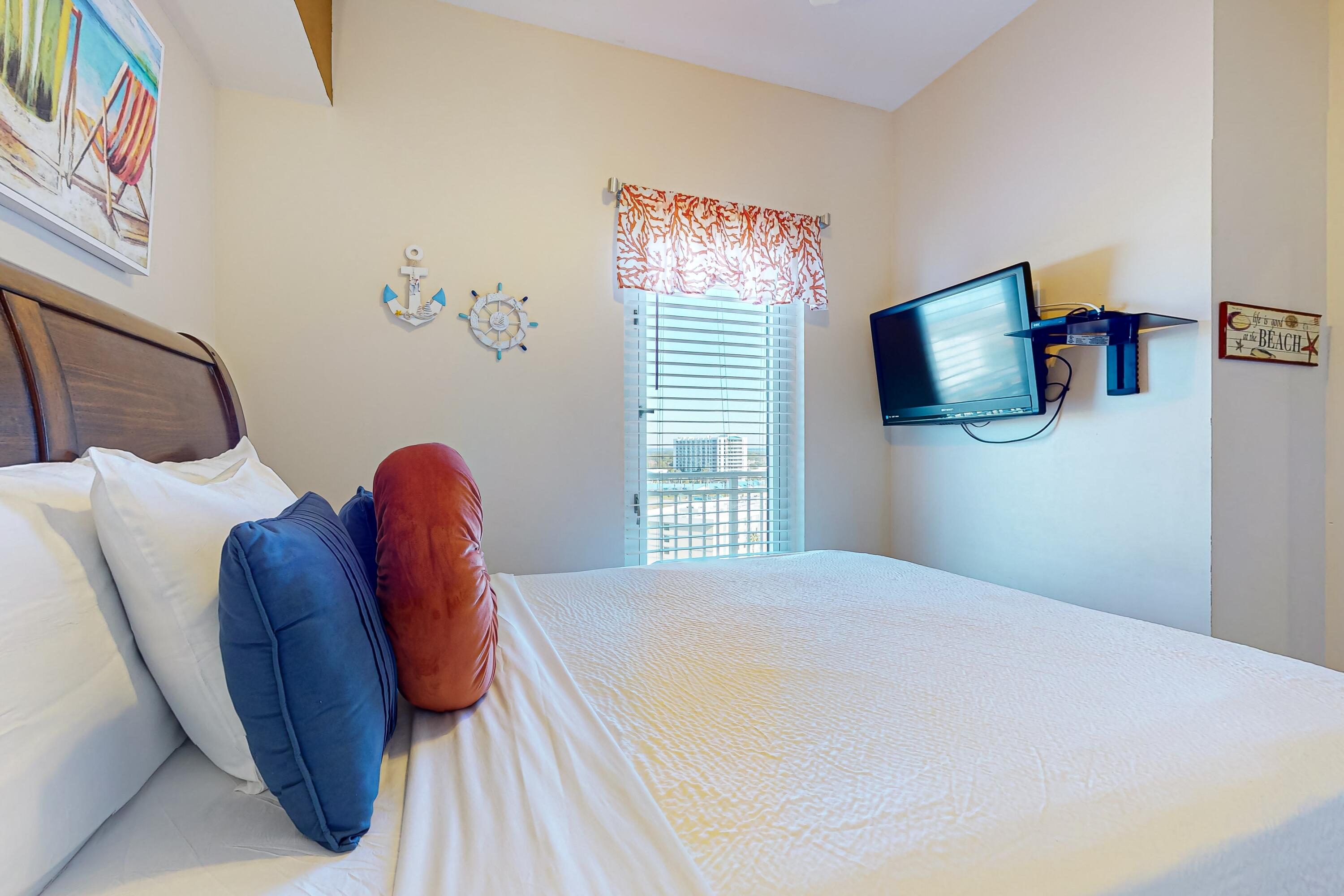 STERLING SHORES - Residential