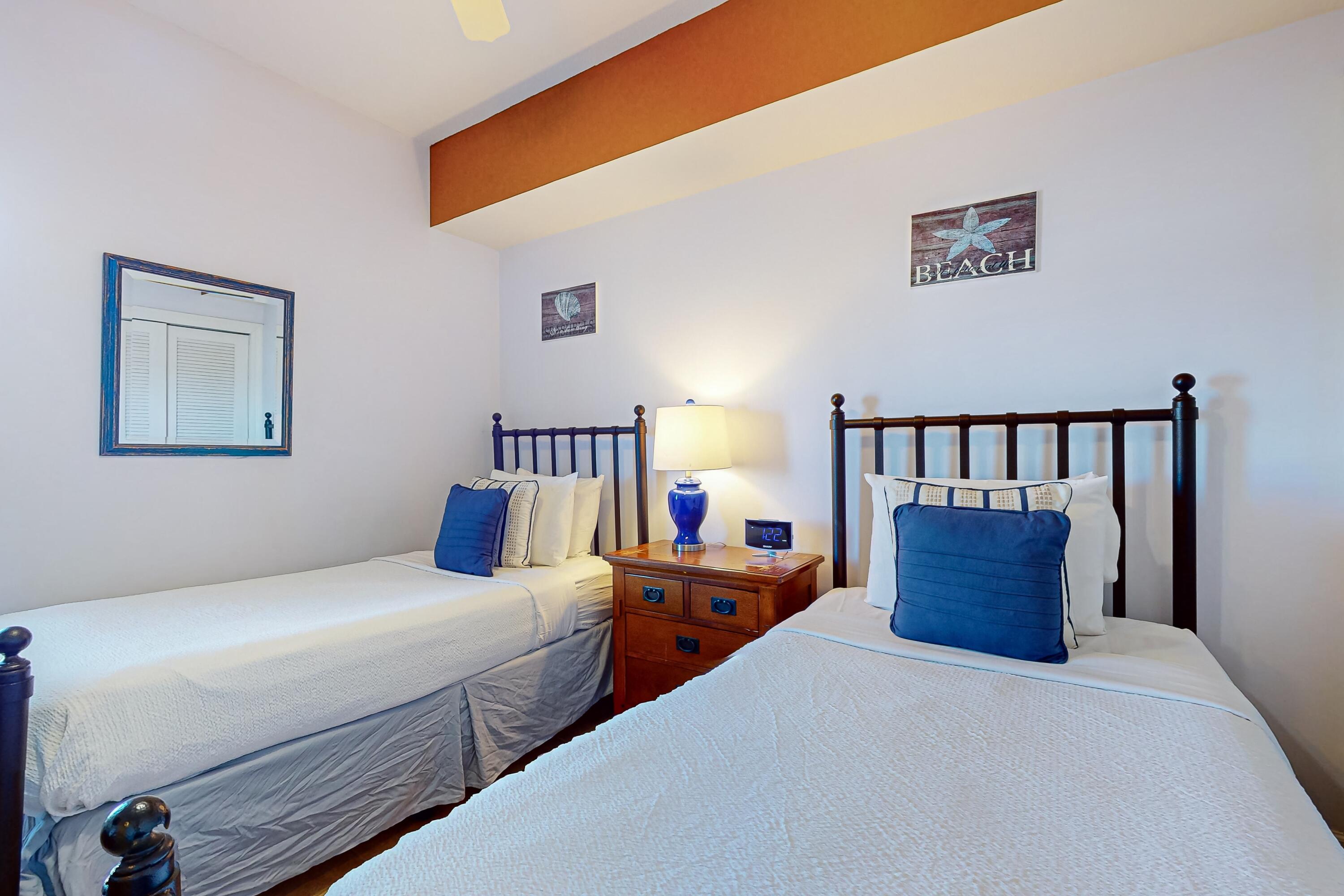 STERLING SHORES - Residential