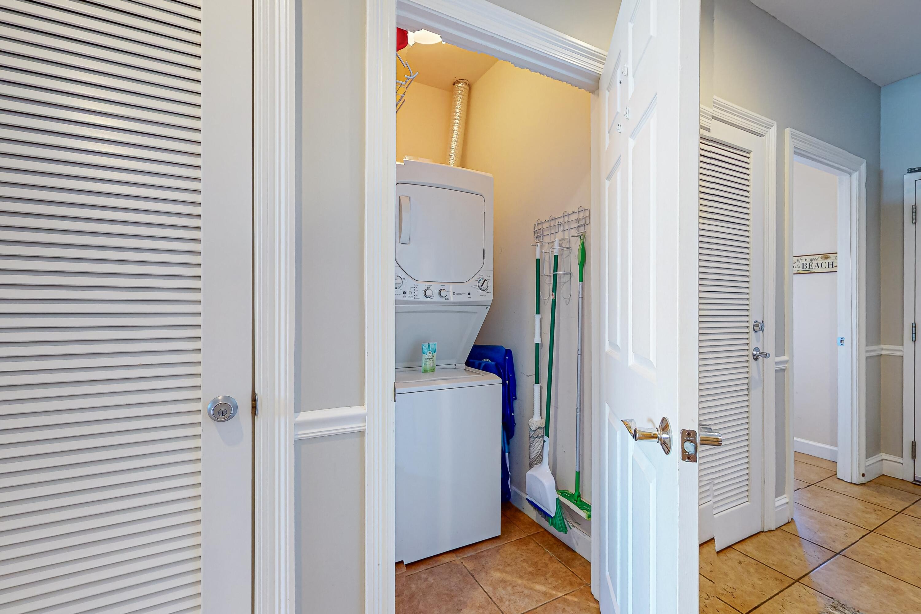 STERLING SHORES - Residential