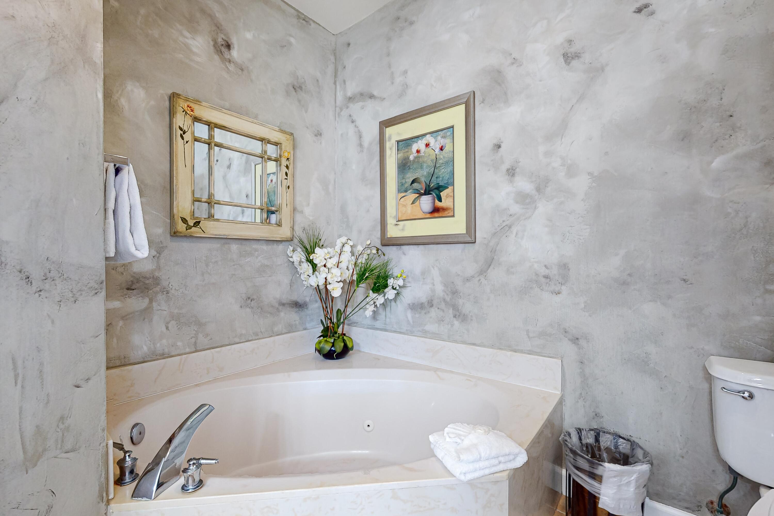 STERLING SHORES - Residential