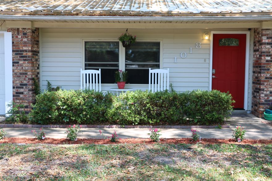 This ENERGY-EFFICIENT HOME is Situated in a convenient location. Just a short walk to ameneties; Children's park, library, post office, Restaurants and Niceville's weekend Farmer's Market!With over 2500 sq ft of living space PLUS 800 Sq feet of additional entertaining space in the FLORIDA ROOM. The METAL ROOF keeps noise from outside OUT and your temperature INSIDE, the way you want it! There are 4 bedrooms, 2 of them are Master suites, perfect for those who have regular visitors. If you like the curb appeal, you'll LOVE the interior. This house has been completely updated; The spacious kitchen, with GRANITE COUNTER TOPS, is equipped with plenty of storage space and opens to the COMMAND CENTER which is perfect for those who work from home. Don't miss the well manicured backyard!