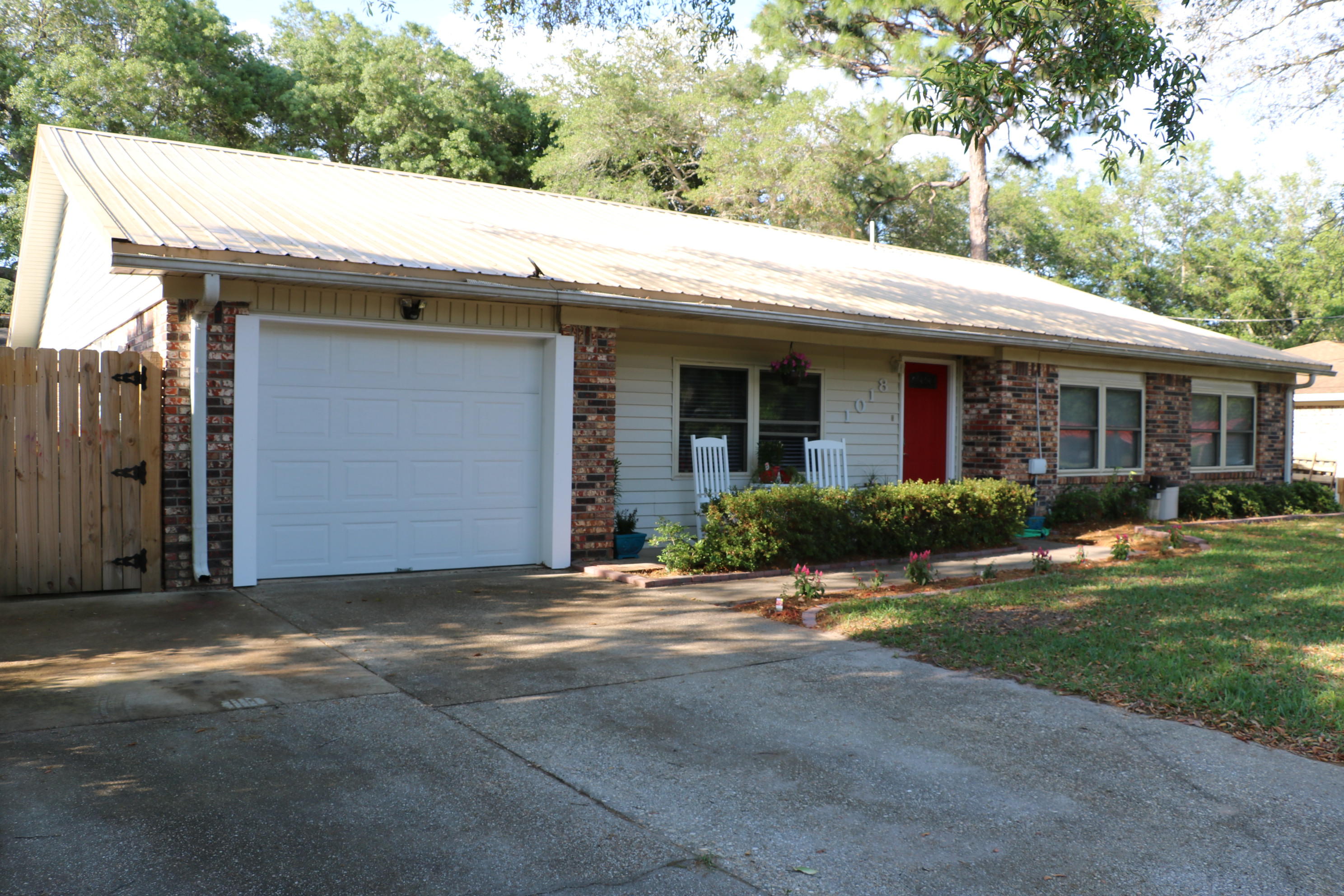 CREEKSIDE 1 - Residential