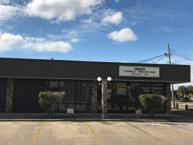 Former Medical Office. Has 7 treatment rooms, x-ray room, 2 doctor offices, open nurse's station, large reception/waiting room with chart room access, breakroom, laundry closet, and 2 patient bathrooms. Office has plenty of storage closets. Private doctor entrance. Not a triple net lease.
