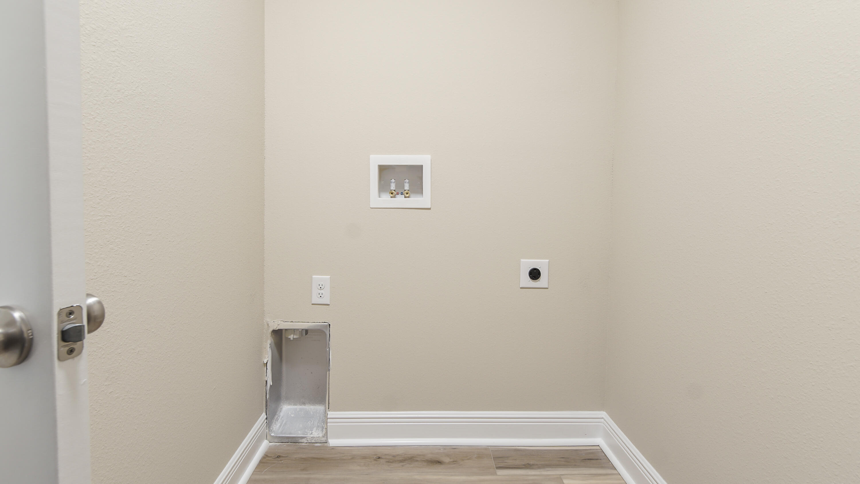 MAGNOLIA LAKE ESTATES PH 1 - Residential