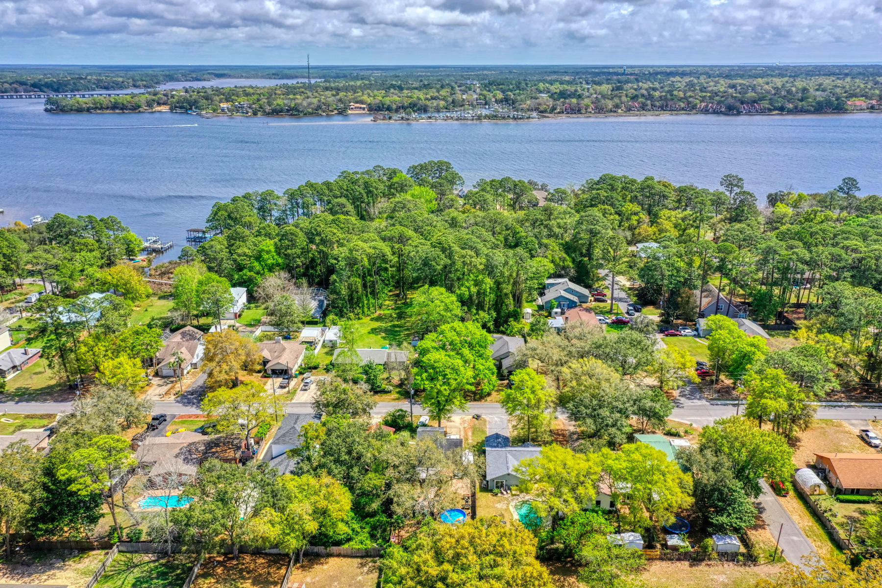 VALPARAISO P/C #6 LOT 11 BLK 115 - Residential