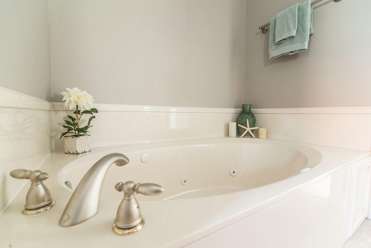 CALUSA BAY S/D - Residential