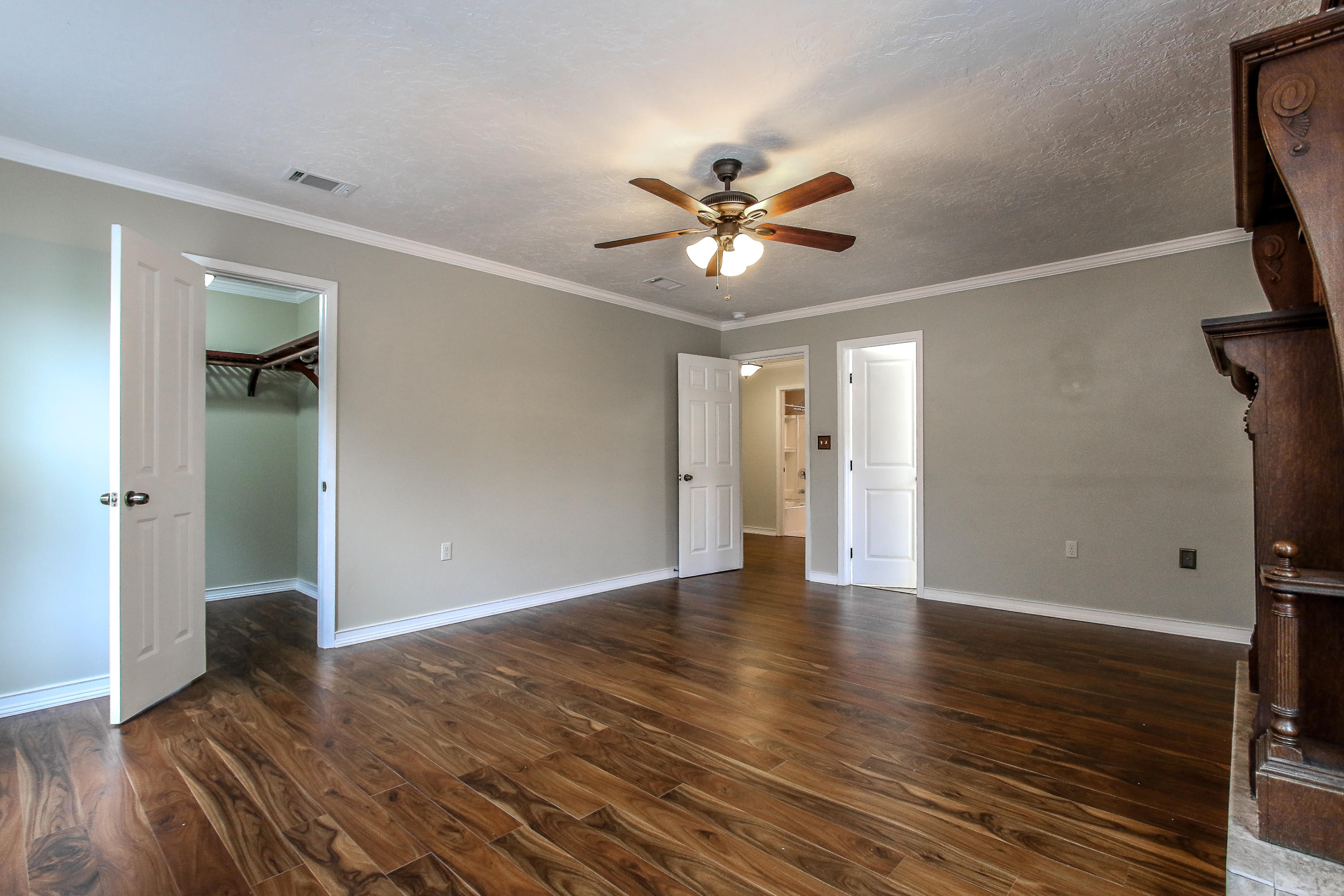 LAKE LORRAINE ESTATES 2 - Residential