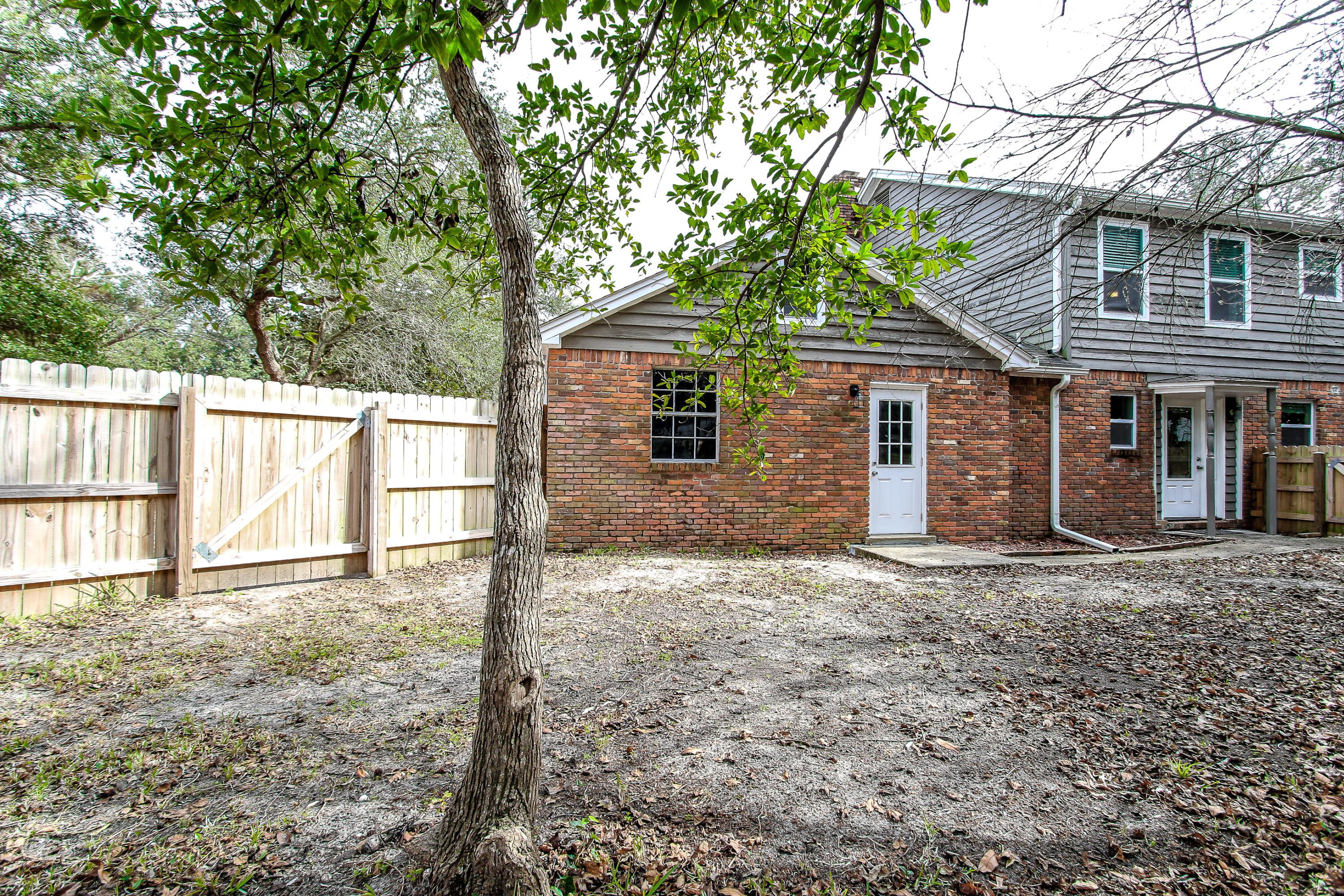 LAKE LORRAINE ESTATES 2 - Residential