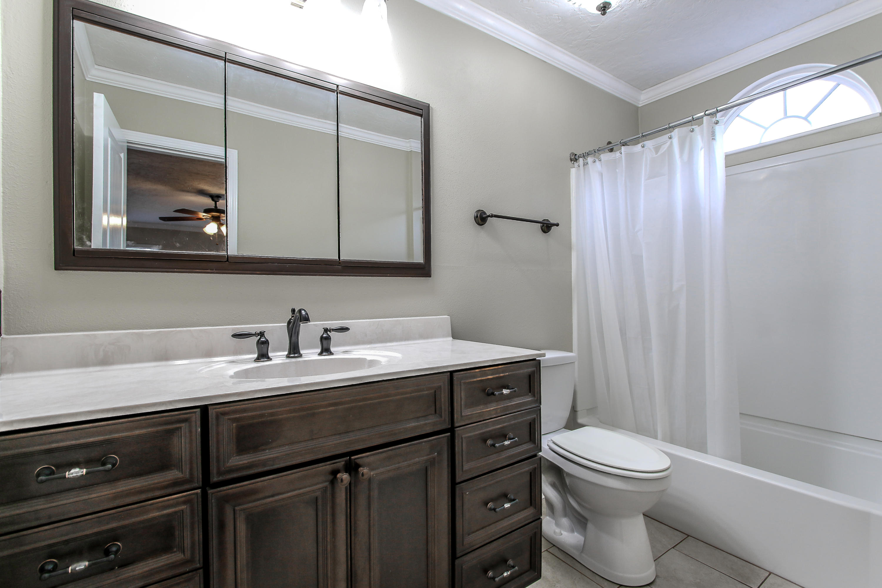 LAKE LORRAINE ESTATES 2 - Residential