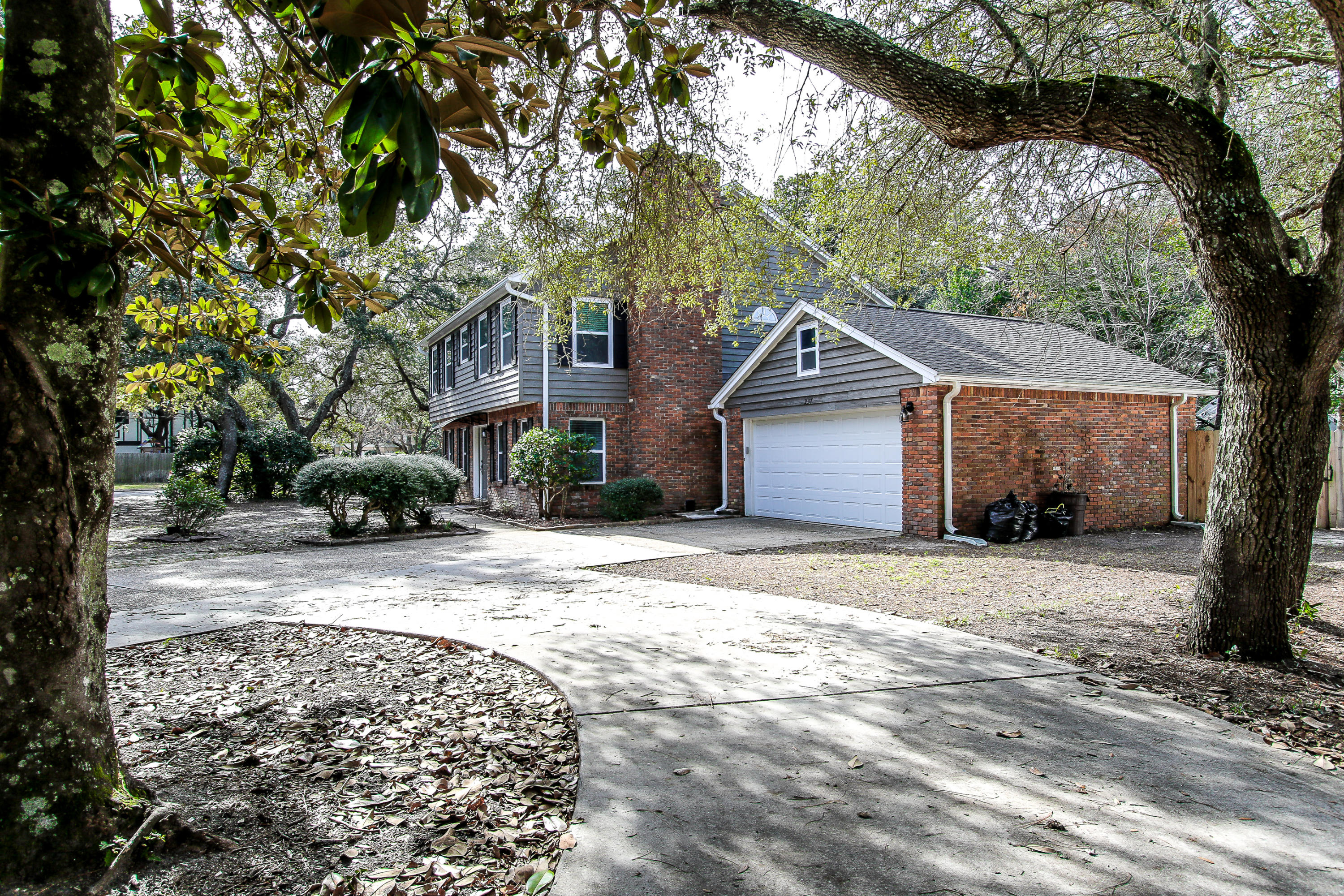 LAKE LORRAINE ESTATES 2 - Residential