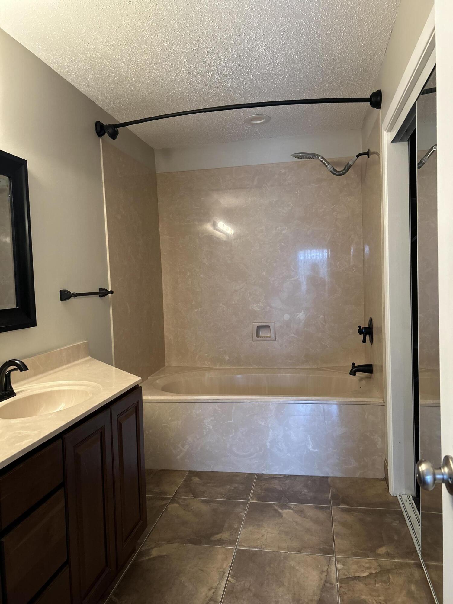 CANTERBURY WOODS - Residential Lease