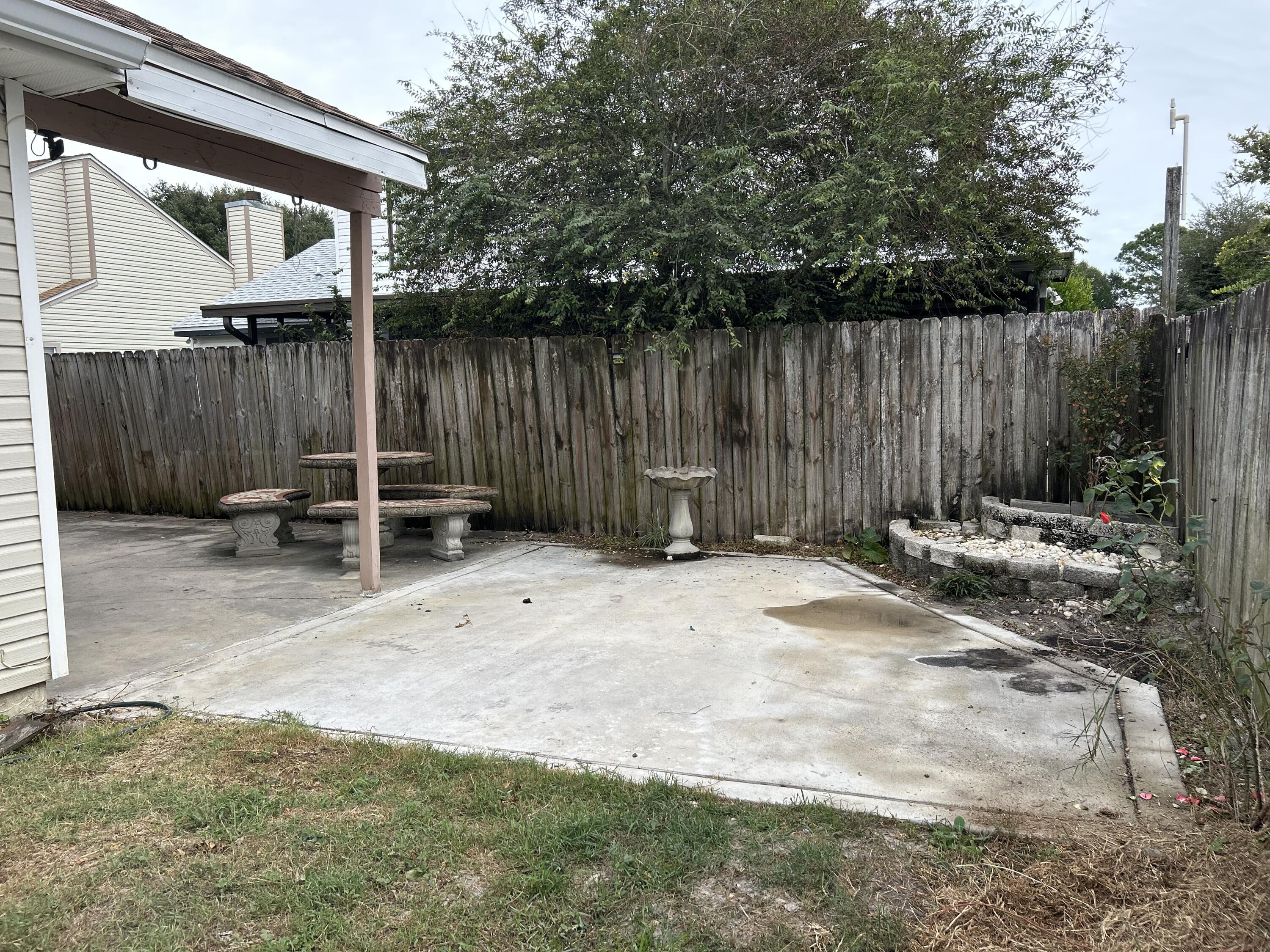 CANTERBURY WOODS - Residential Lease