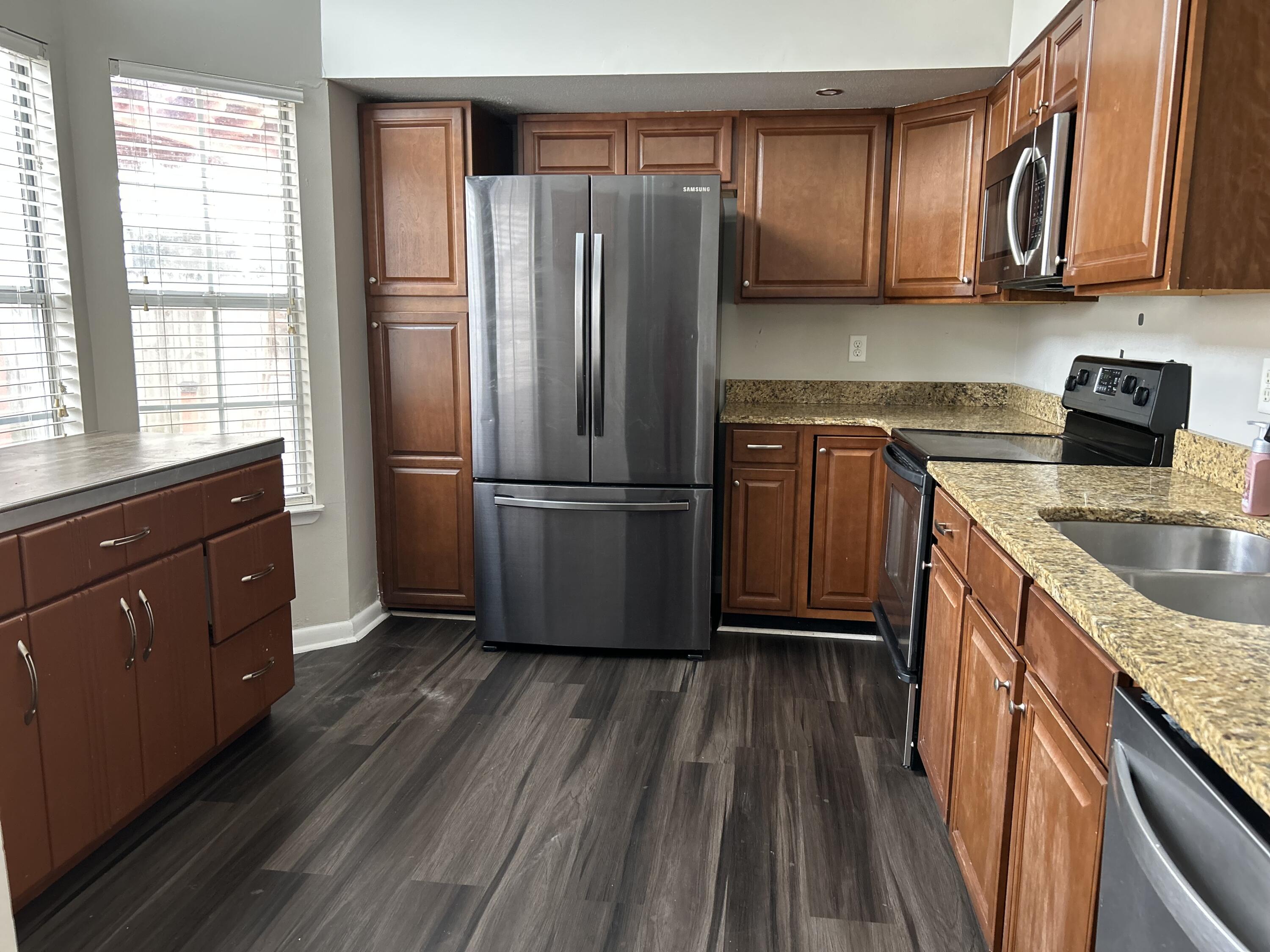 CANTERBURY WOODS - Residential Lease