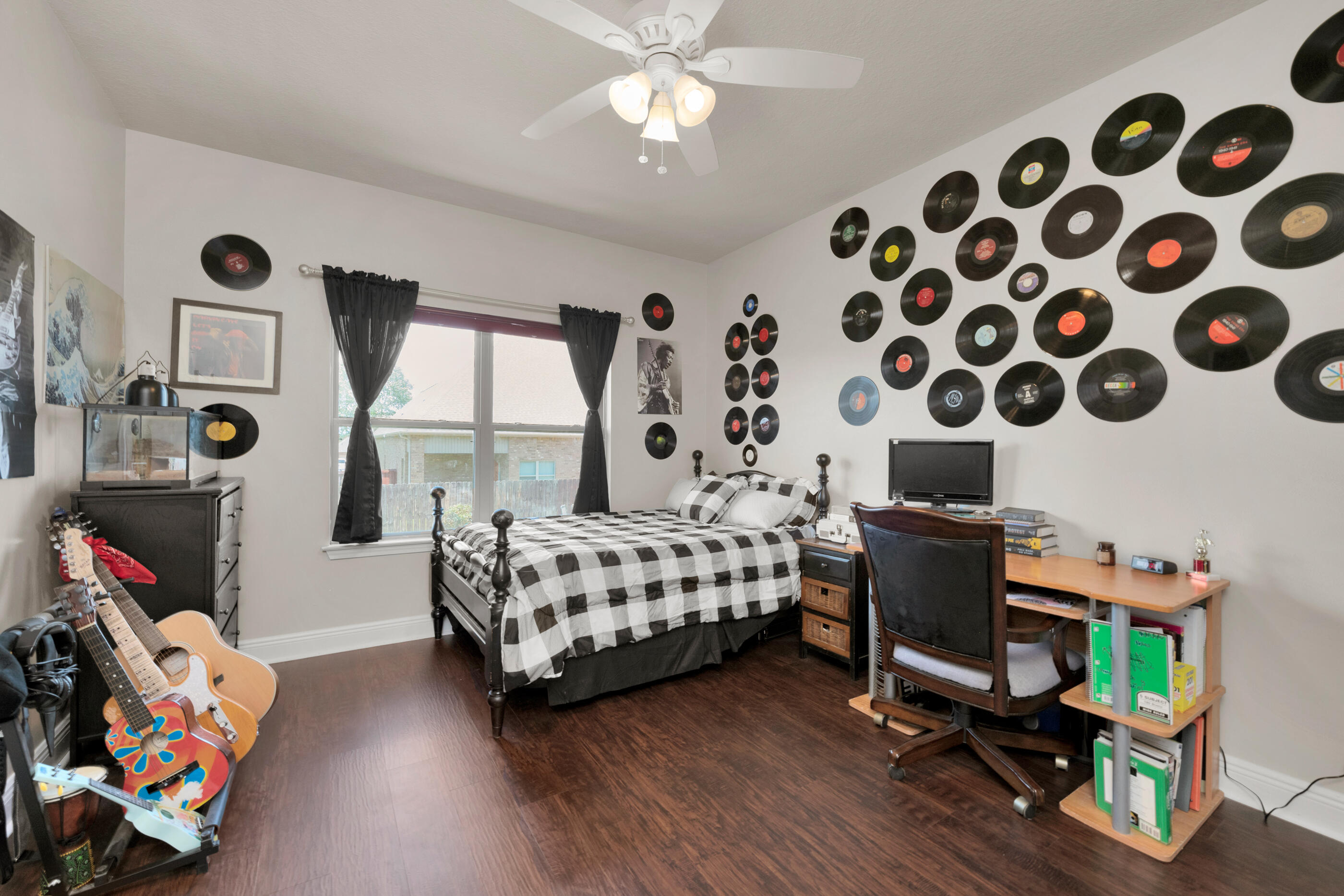 LIBERTY OAKS - Residential