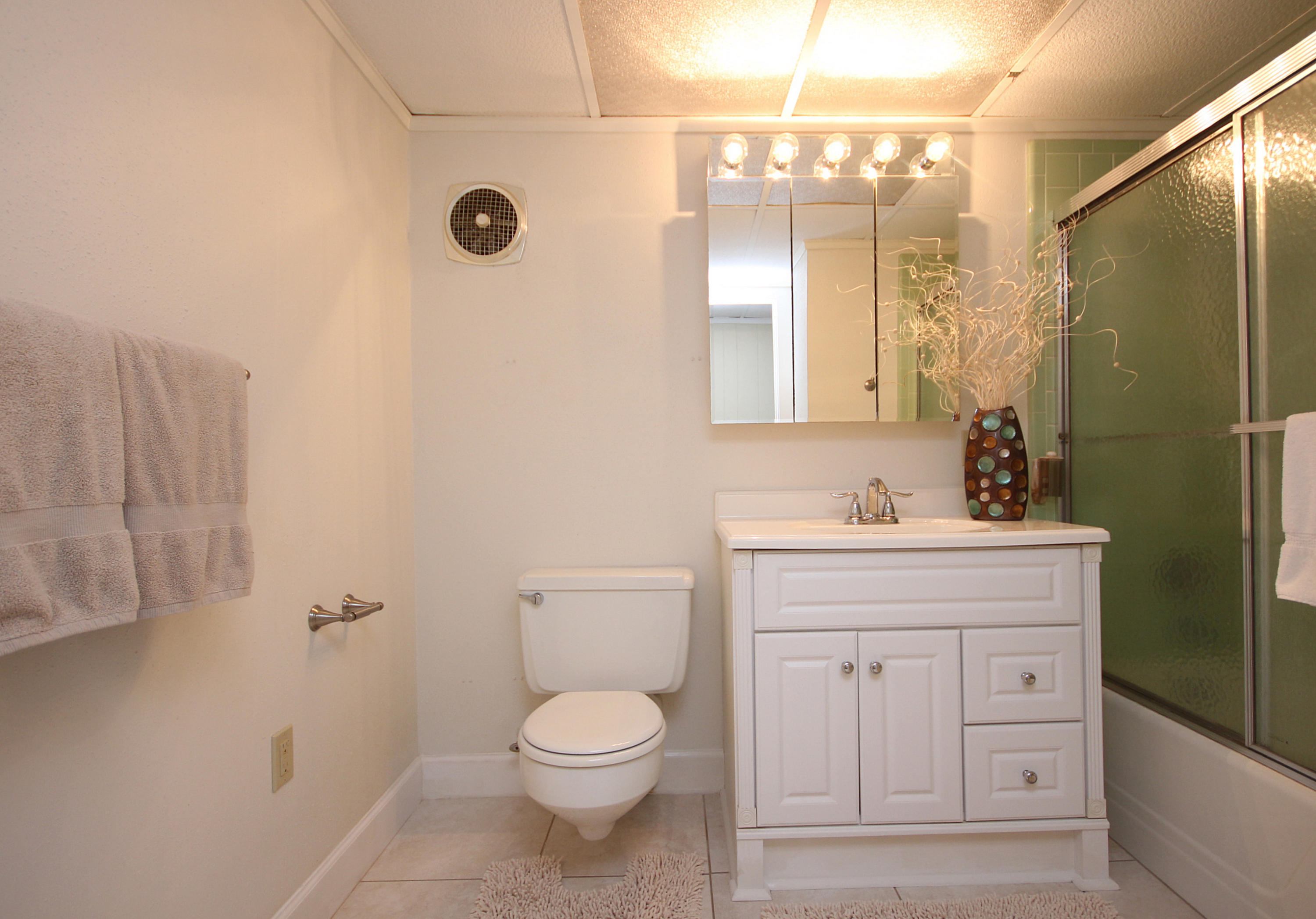 BAYOU POQUITO - Residential