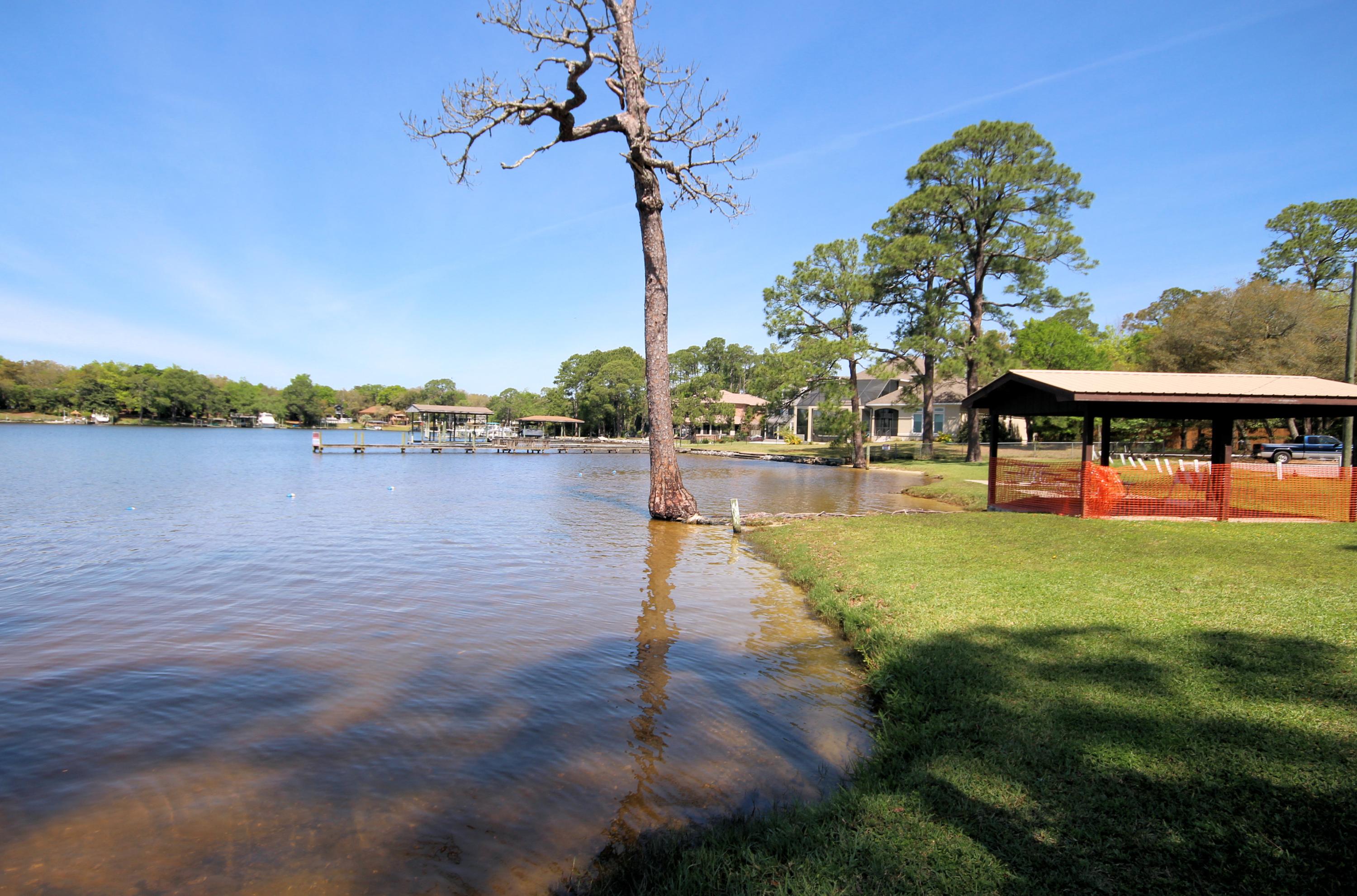 BAYOU POQUITO - Residential
