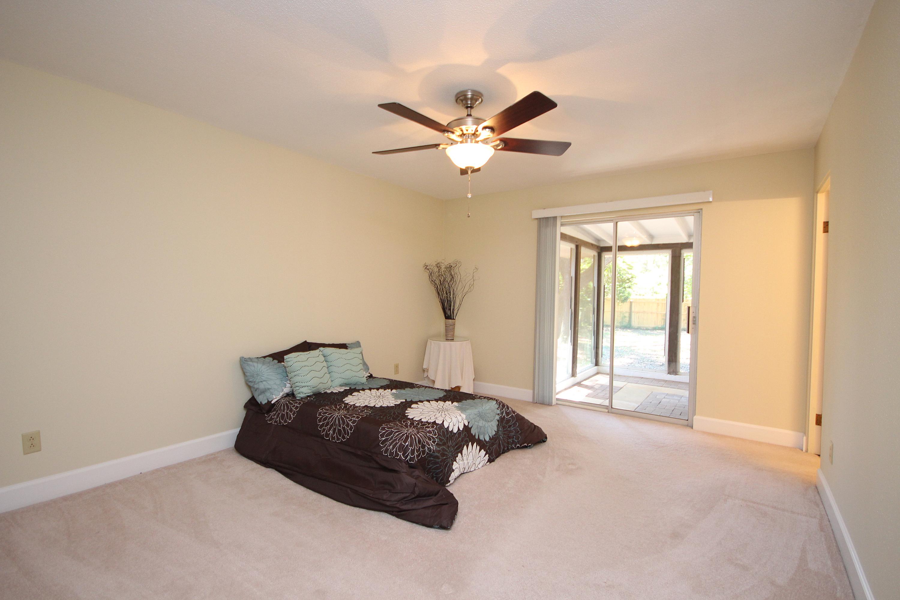 BAYOU POQUITO - Residential