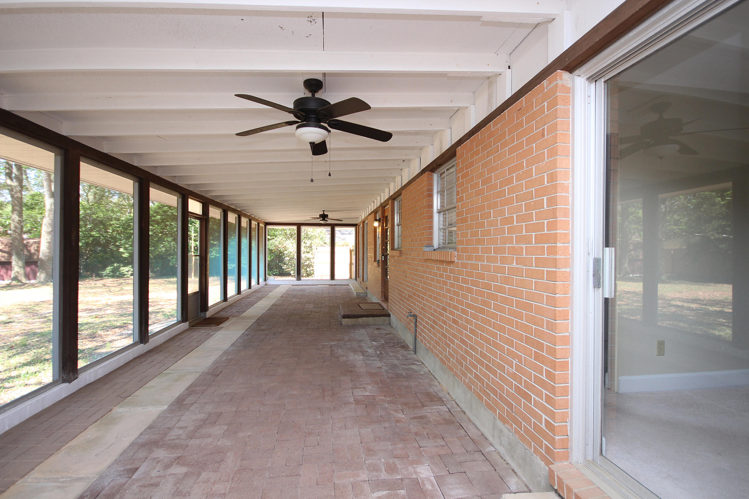 BAYOU POQUITO - Residential