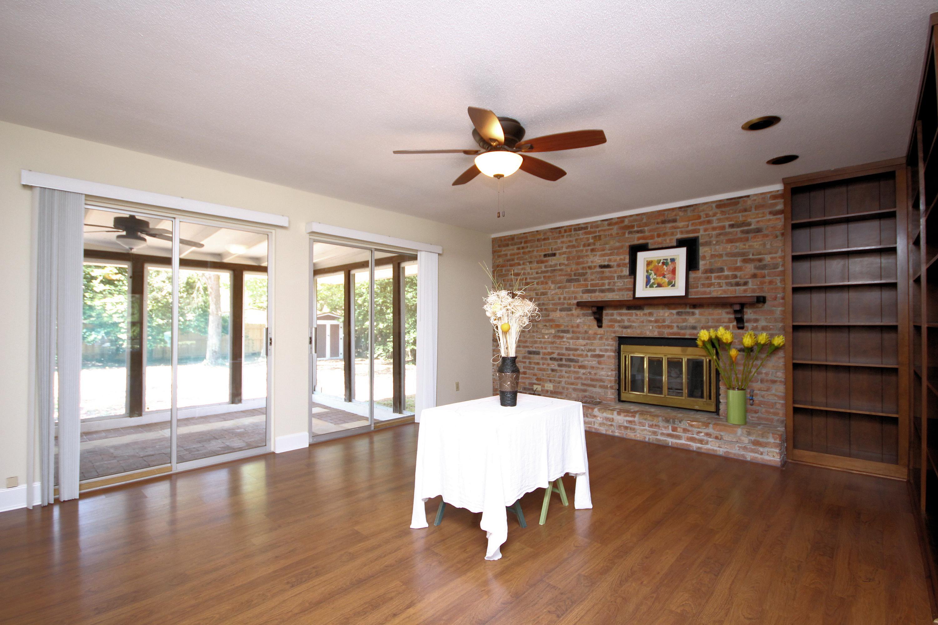 BAYOU POQUITO - Residential