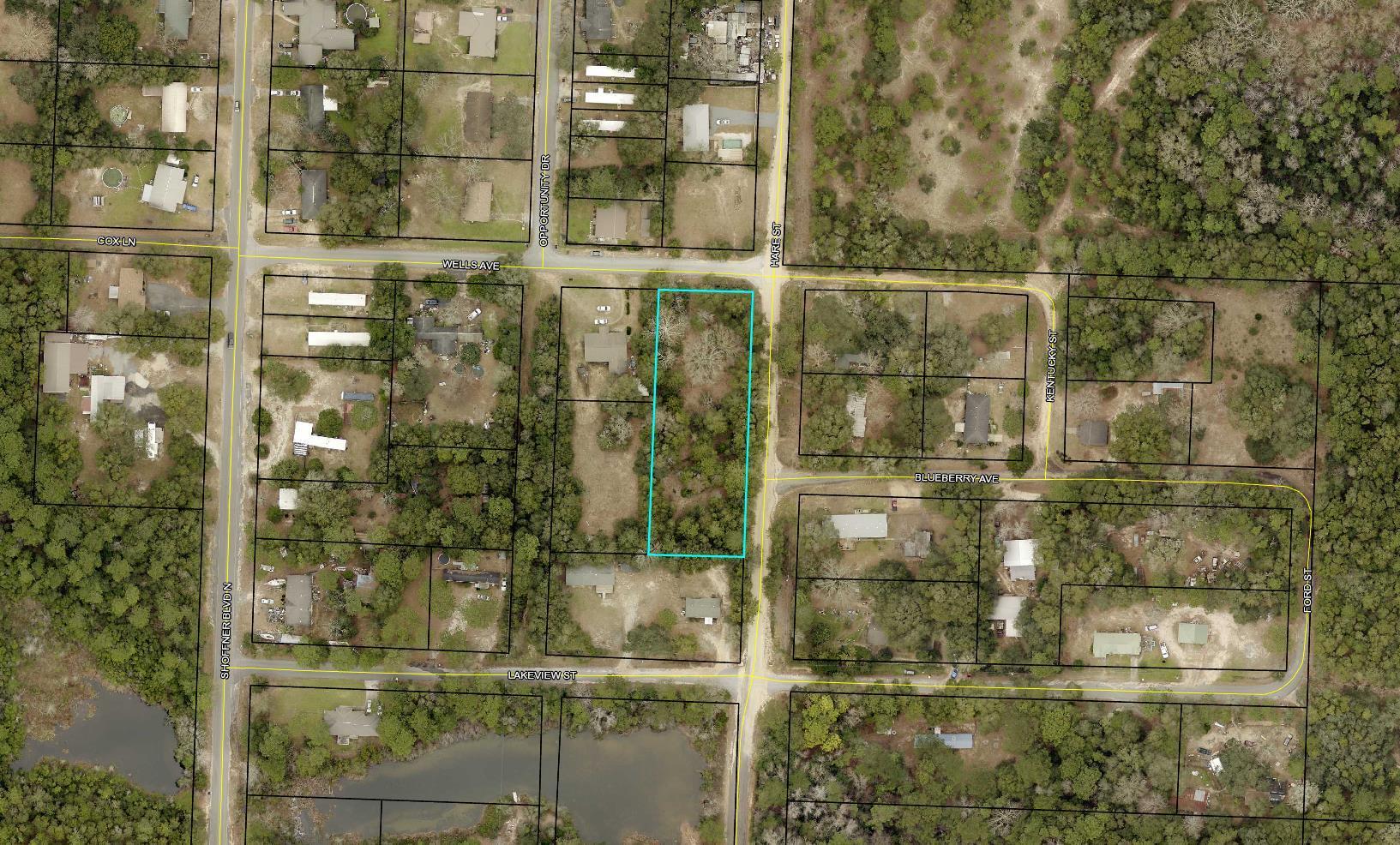 Great .85 acre building lot close to Crestview proper but zoned in the county. Easy access to Hwy 90. Corner lot paved on both sides. Wooded, so take out the trees you want or keep them for privacy.