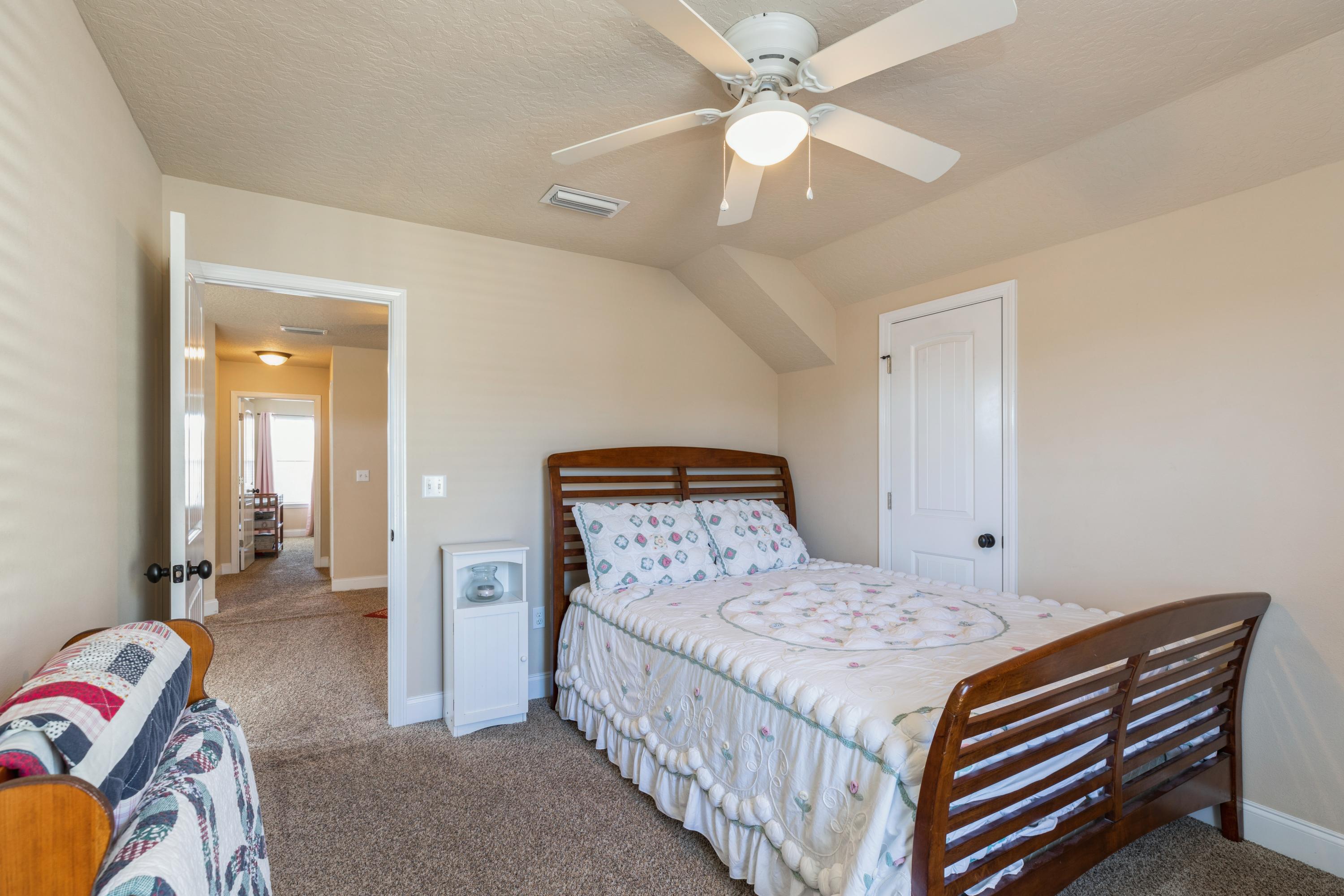 KAITLYNS PRESERVE LOT 8 - Residential