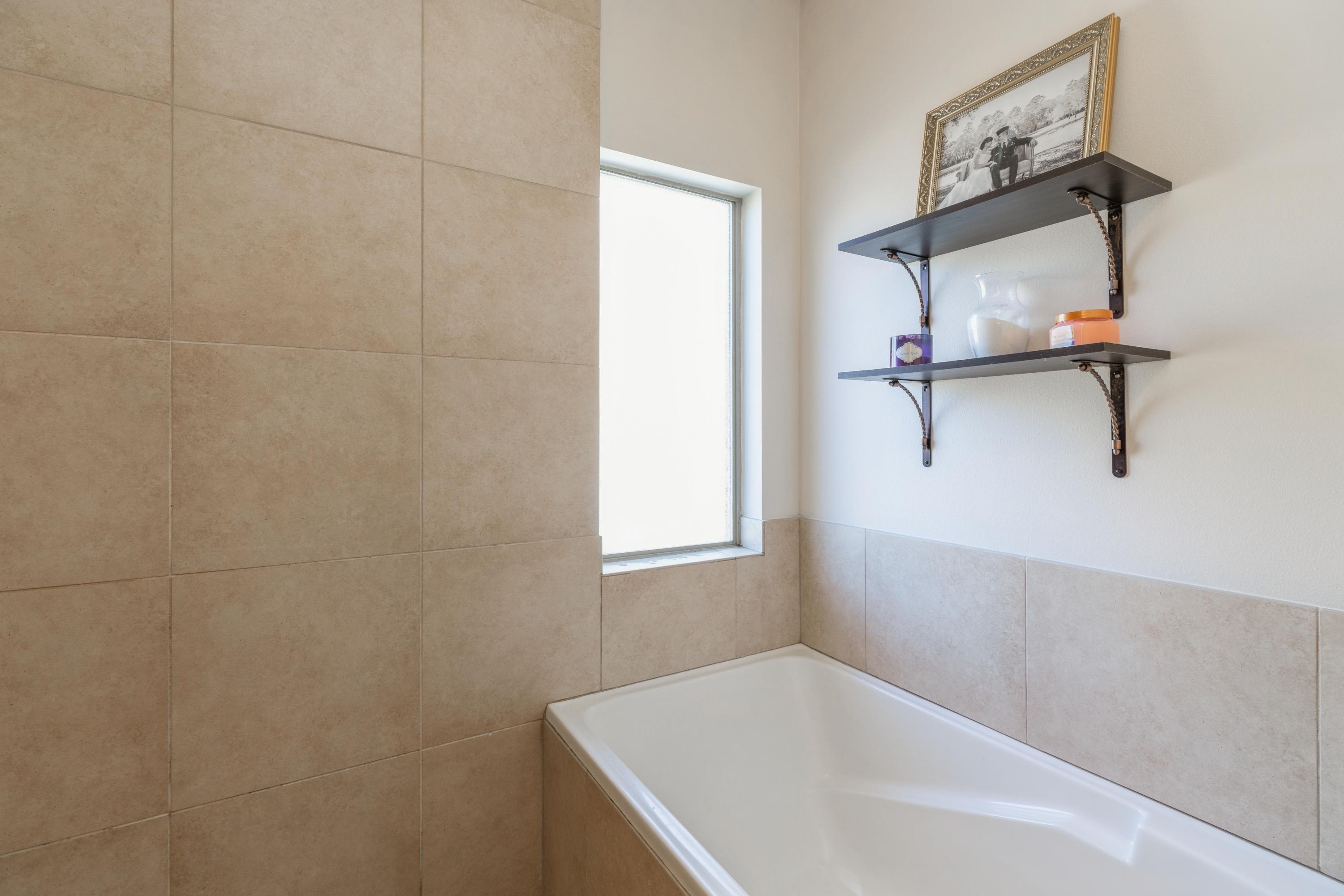 KAITLYNS PRESERVE LOT 8 - Residential