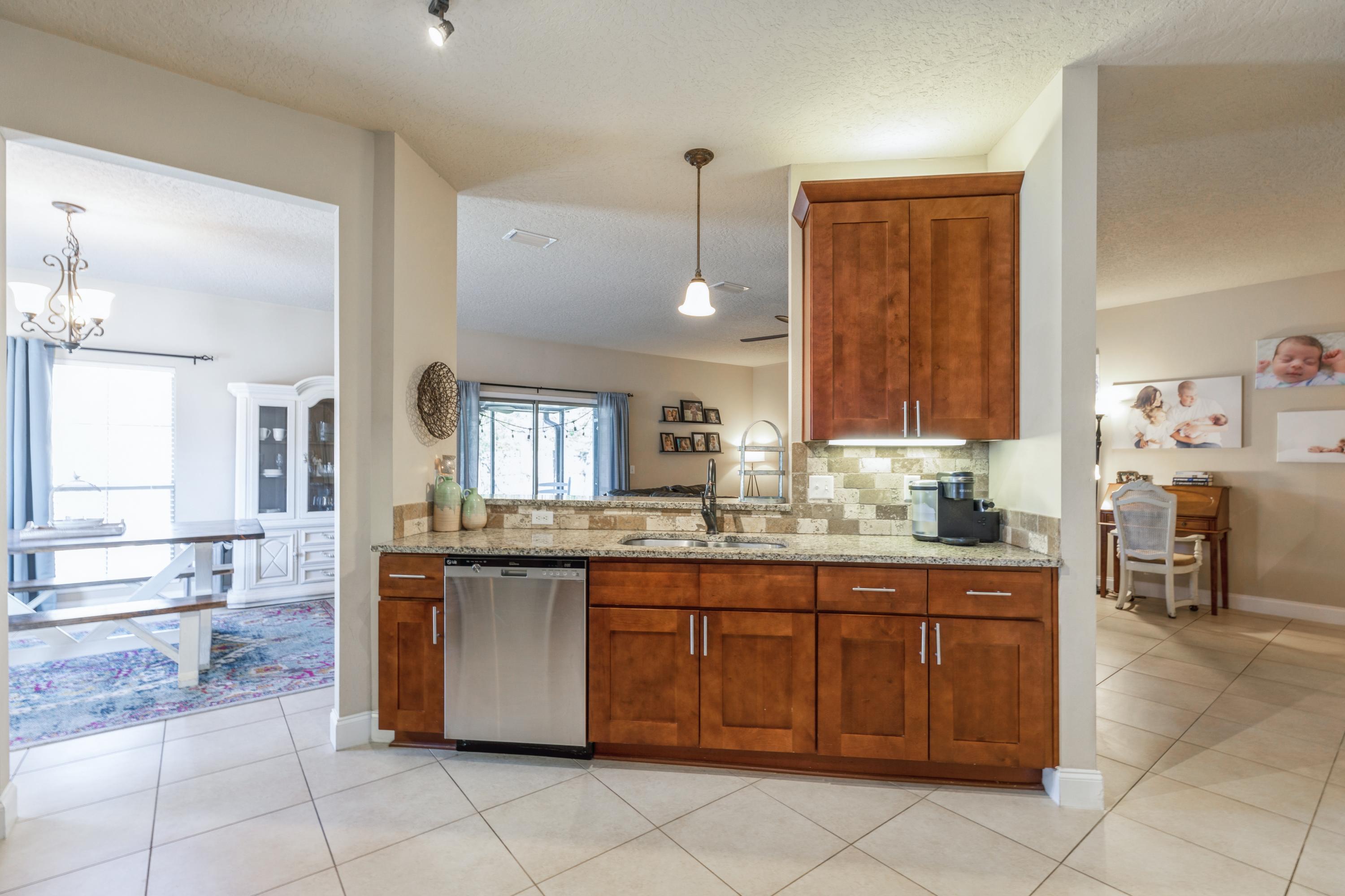 KAITLYNS PRESERVE LOT 8 - Residential