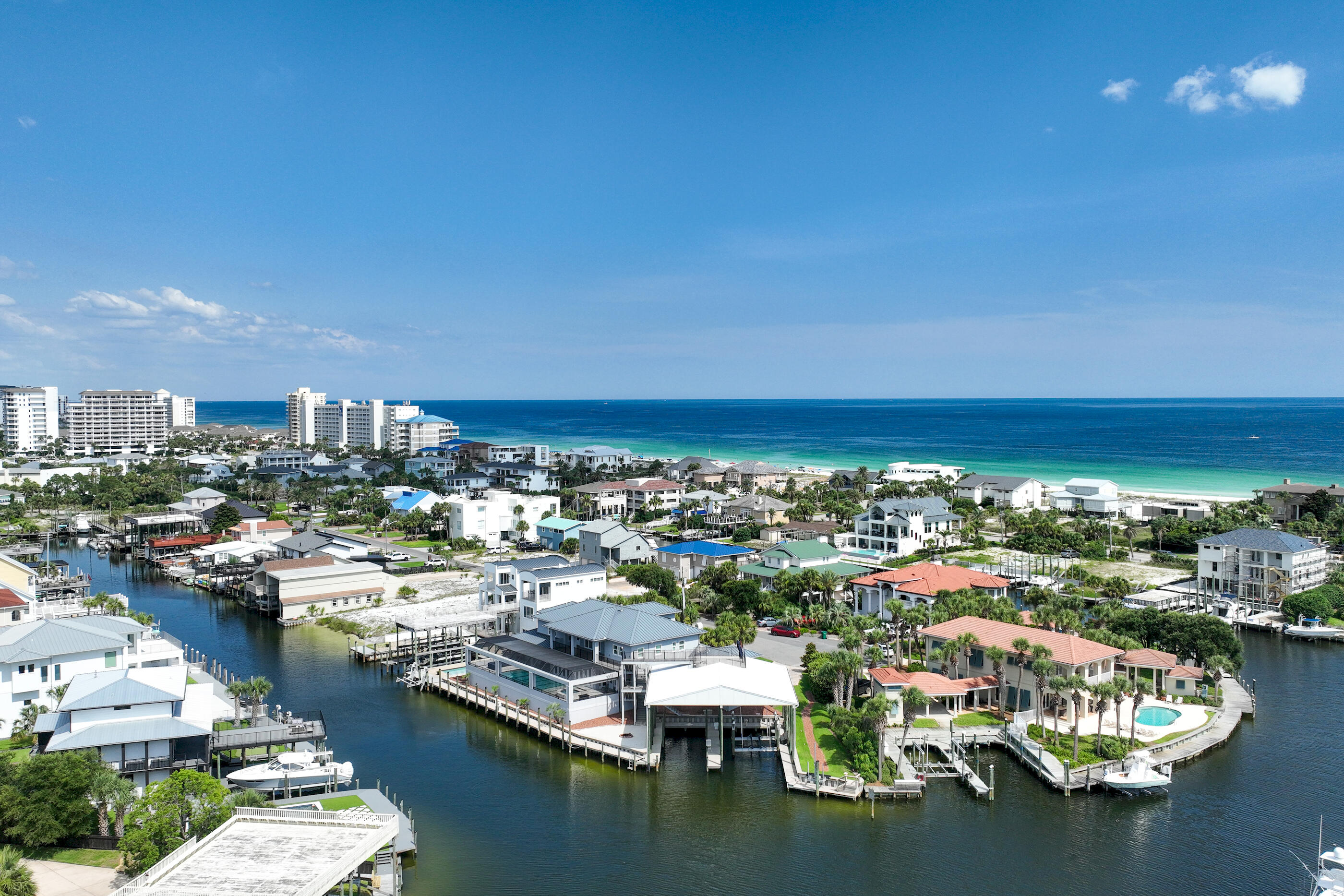 HOLIDAY ISLE - Residential