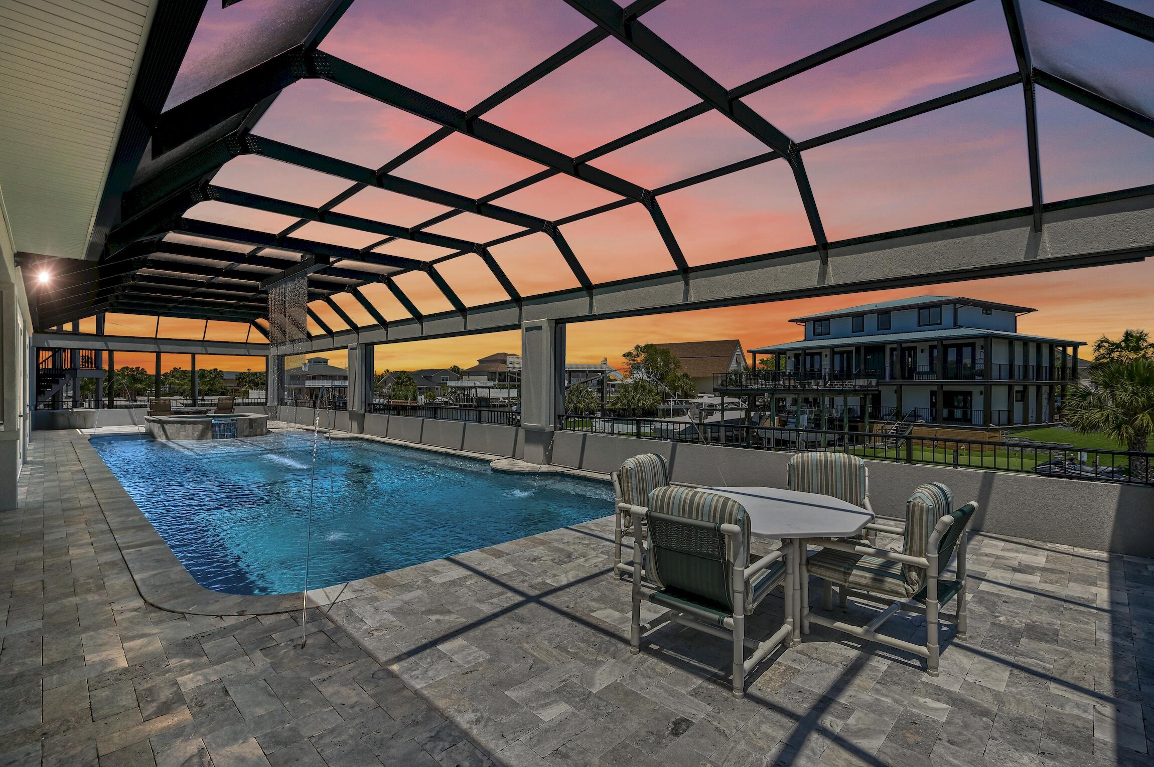 HOLIDAY ISLE - Residential