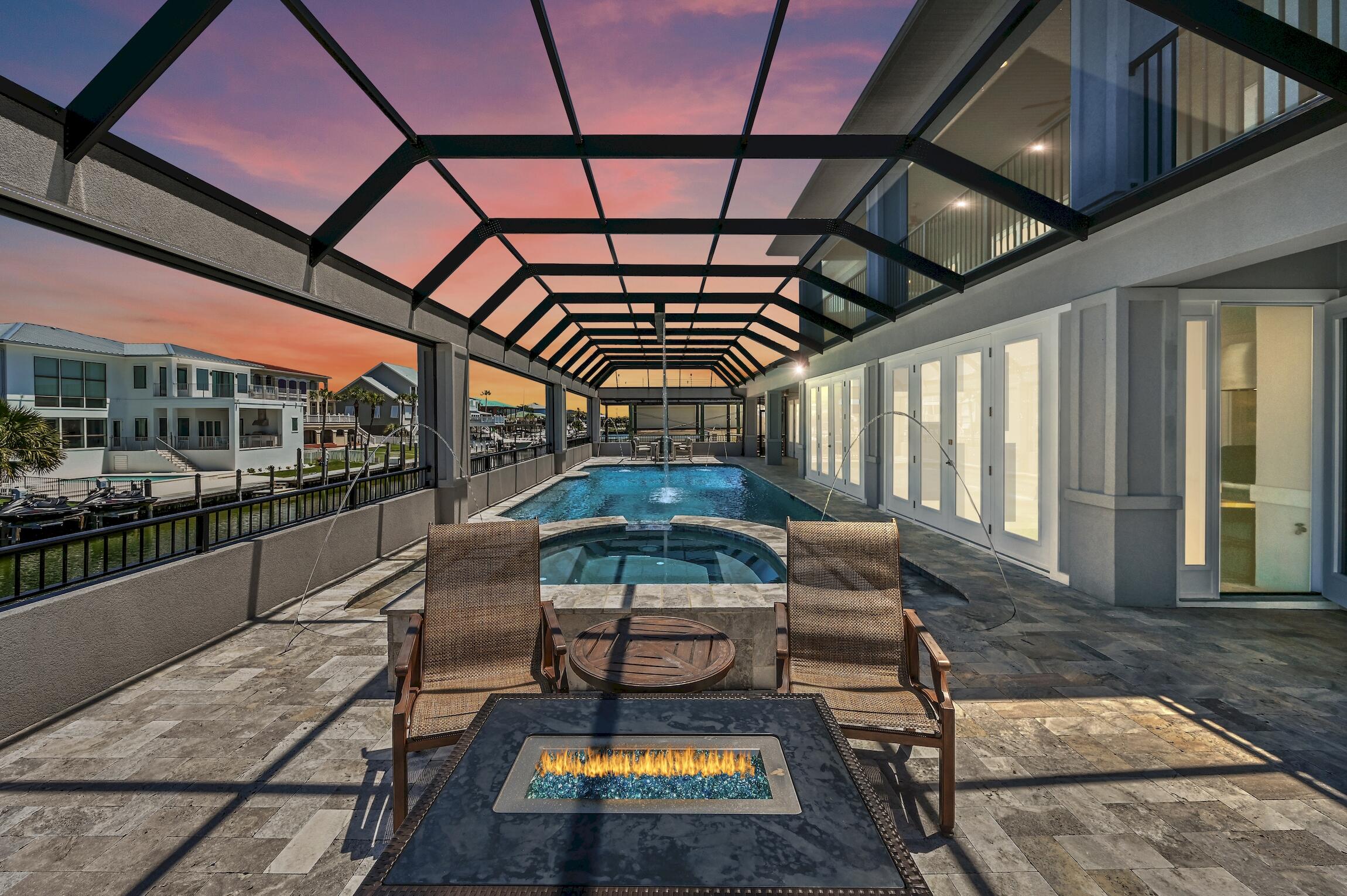 HOLIDAY ISLE - Residential