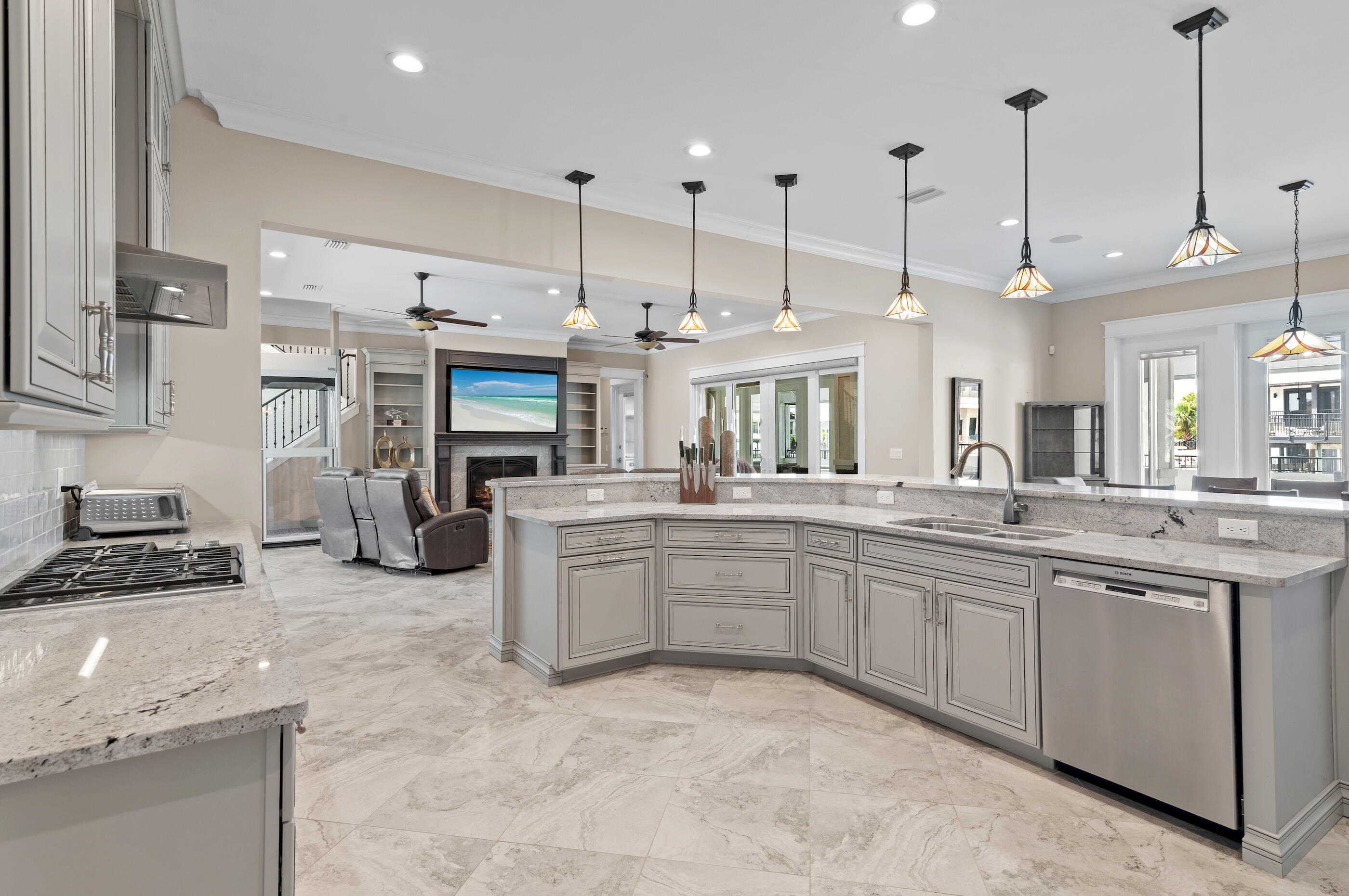 HOLIDAY ISLE - Residential