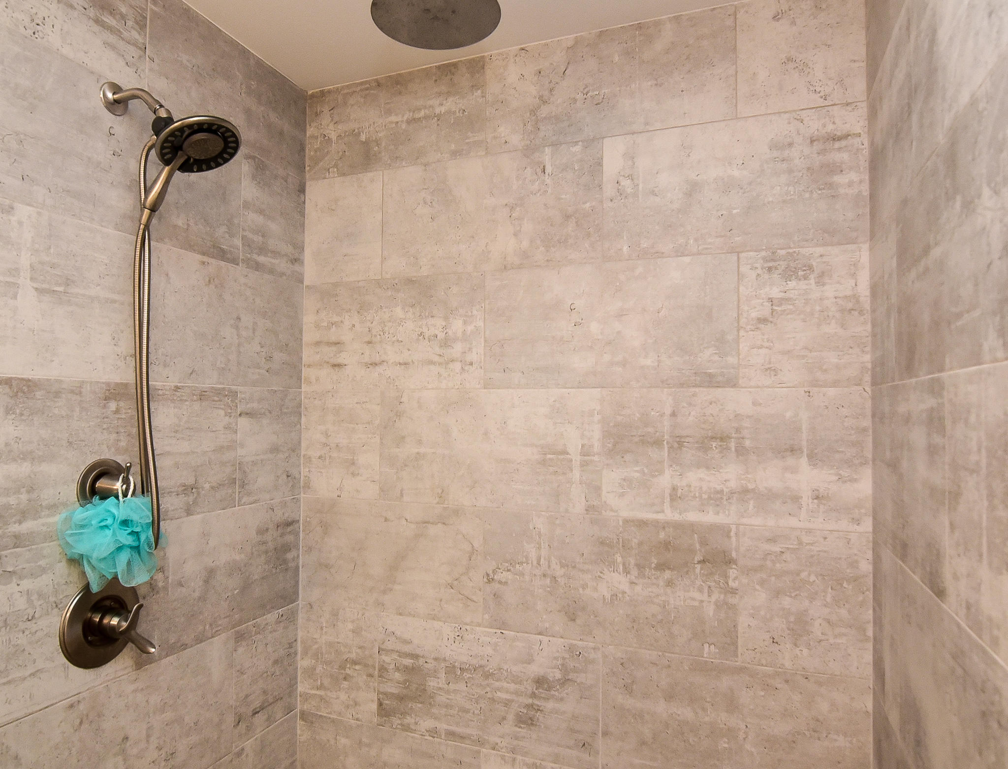 ROCKY BAYOU COUNTRY CLUB ESTATES 4 - Residential