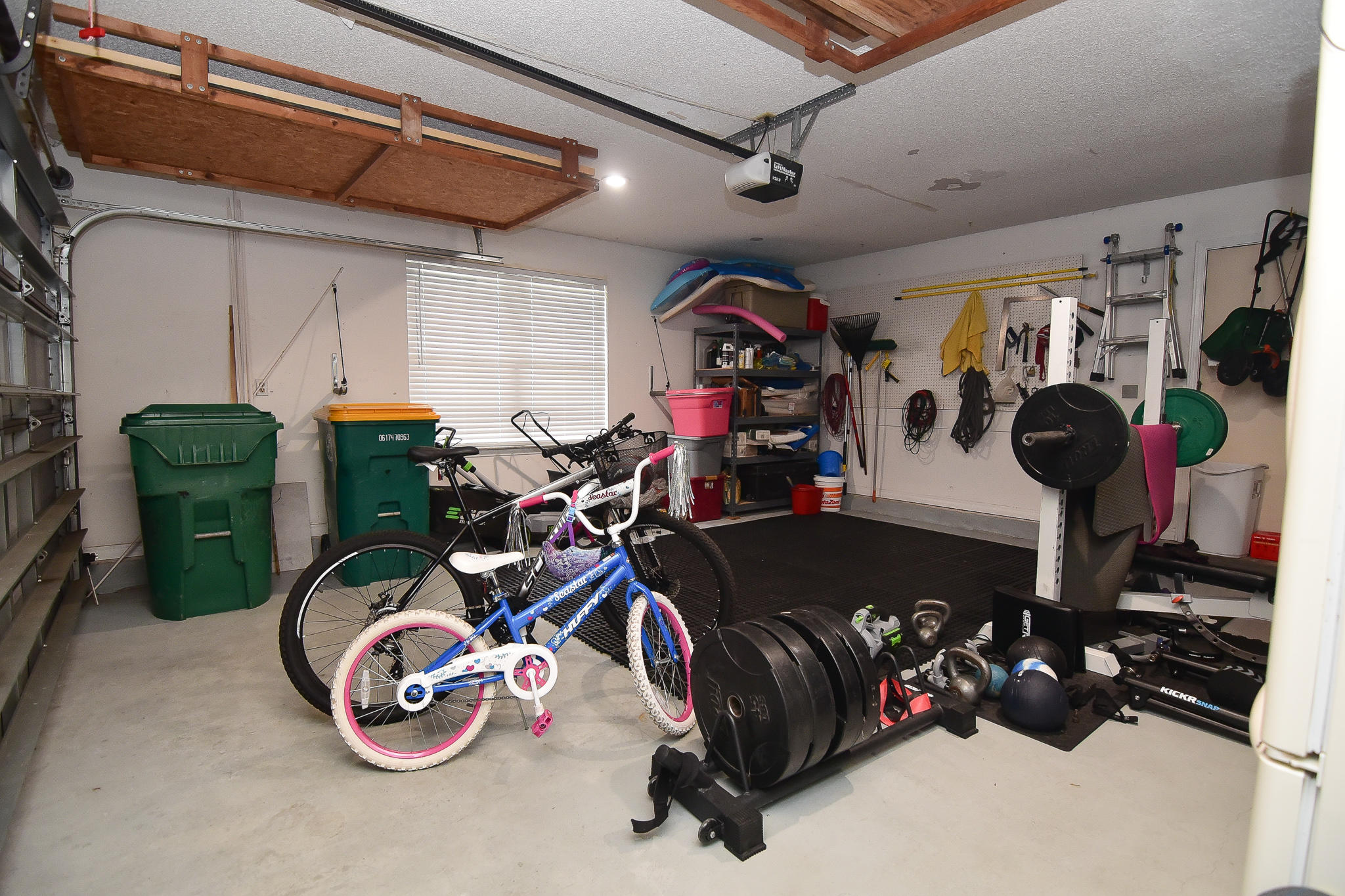 ROCKY BAYOU COUNTRY CLUB ESTATES 4 - Residential