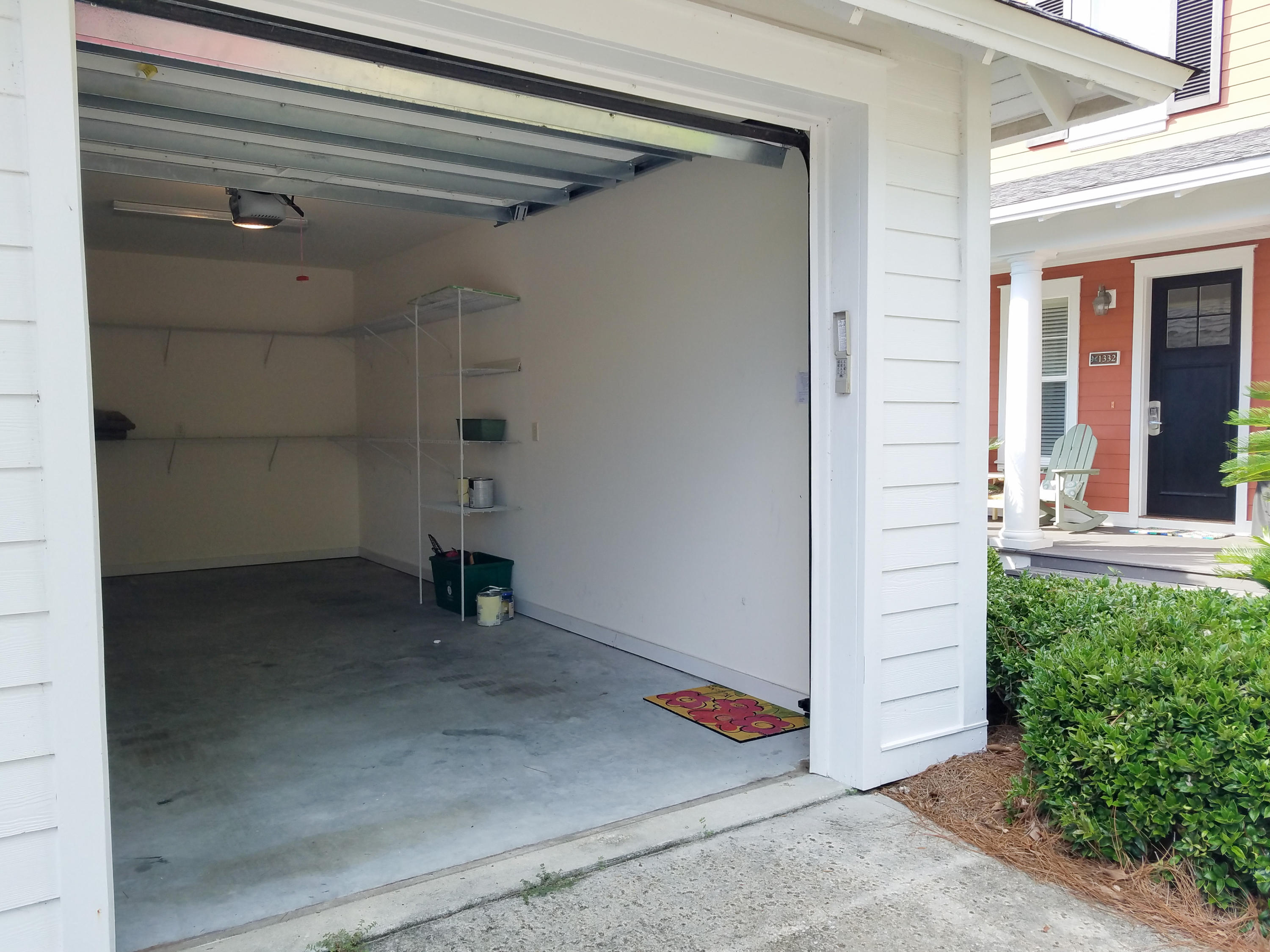 LAUREL GROVE - Residential