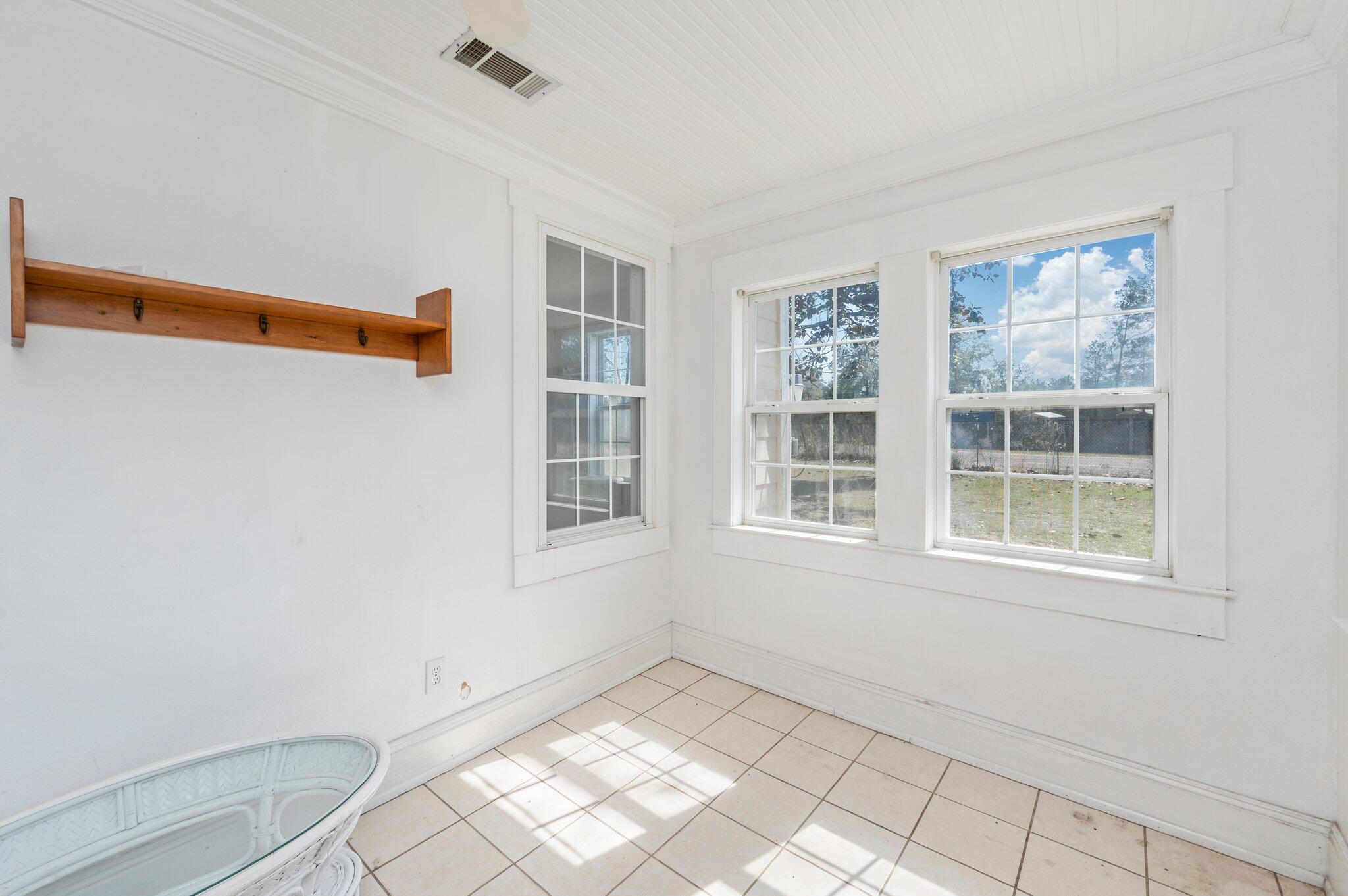 METES & BOUNDS - Residential Lease