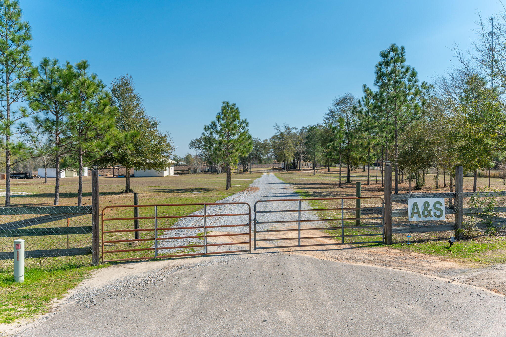 METES & BOUNDS - Residential Lease