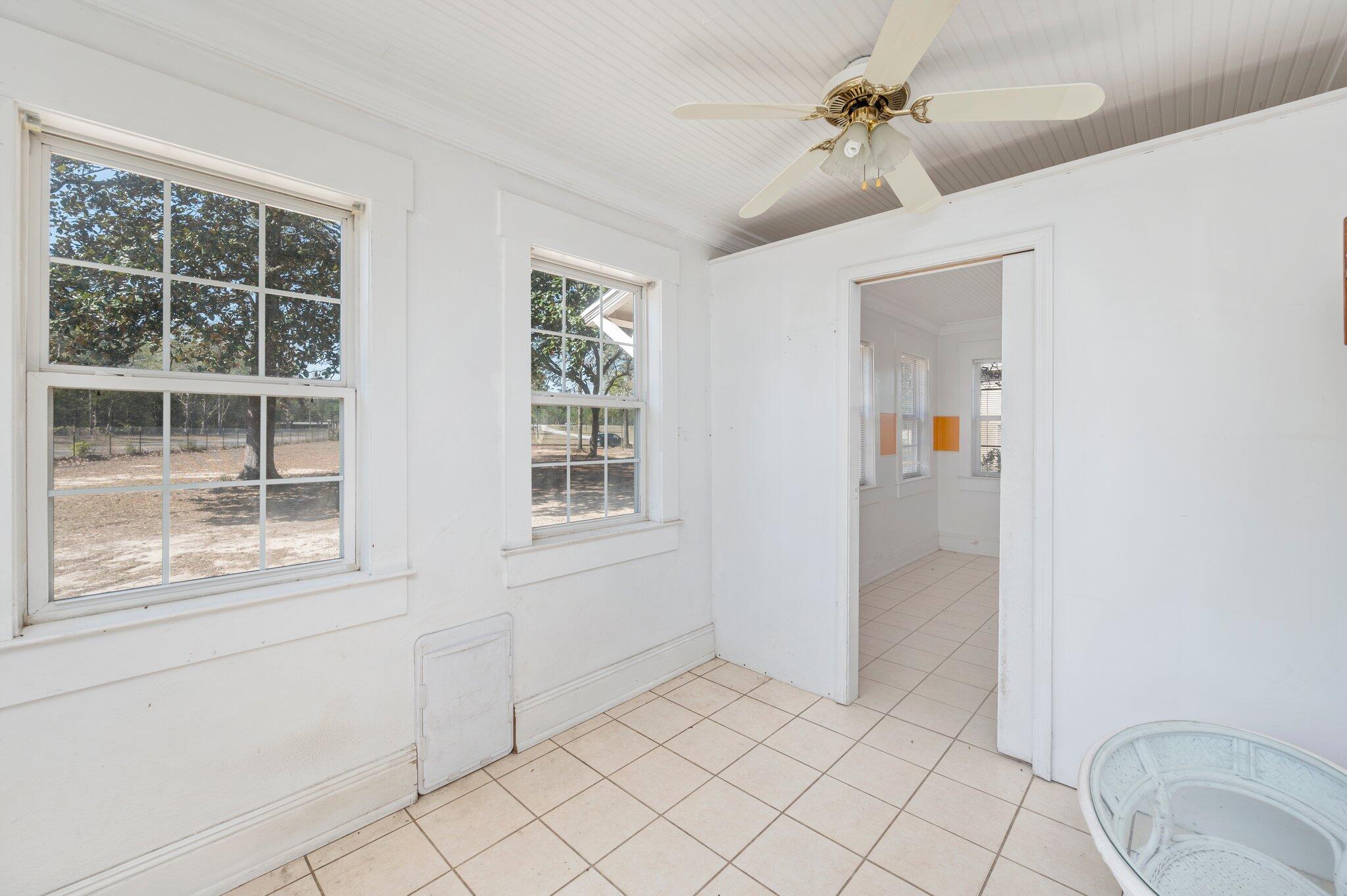 METES & BOUNDS - Residential Lease