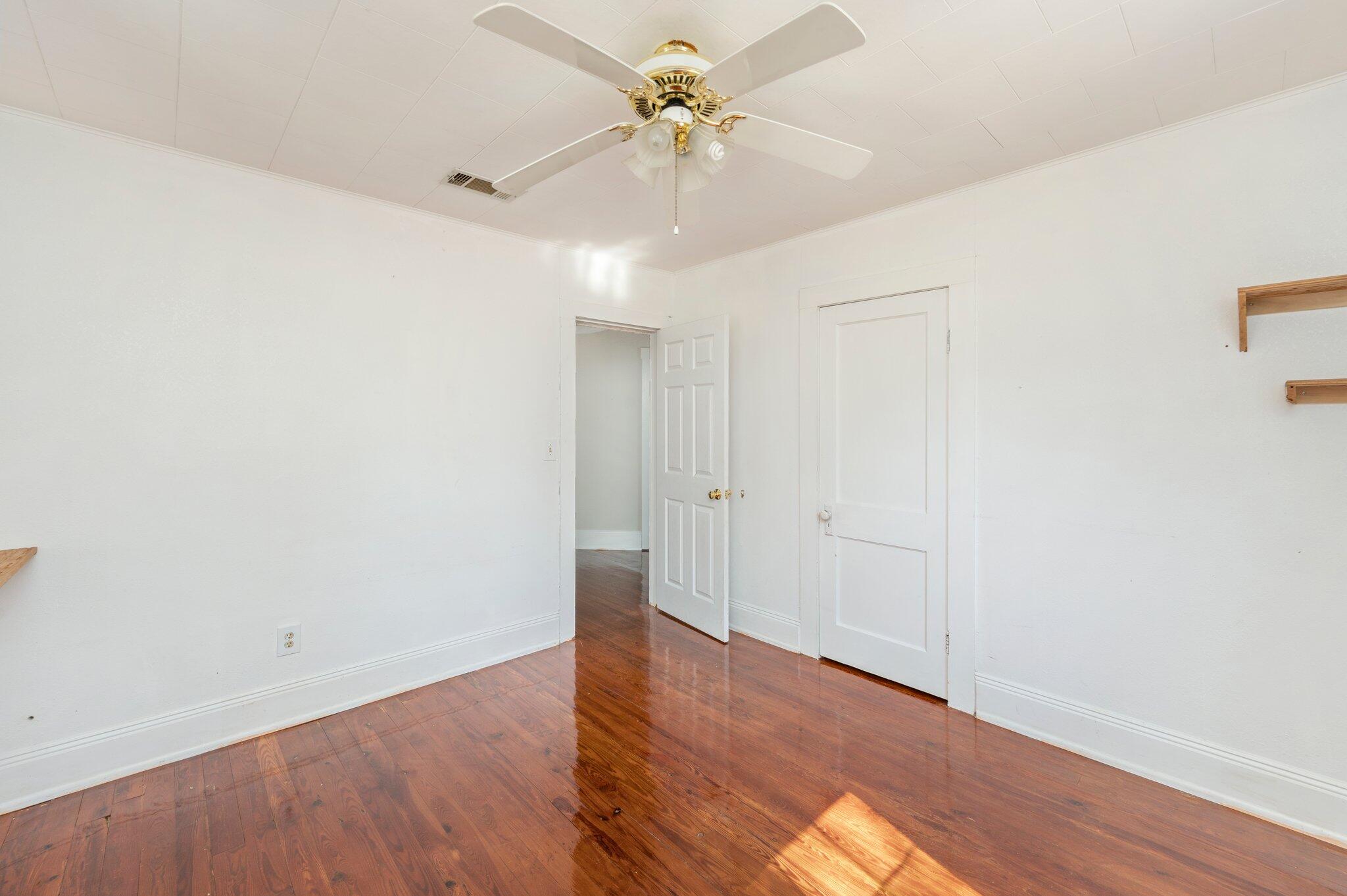 METES & BOUNDS - Residential Lease