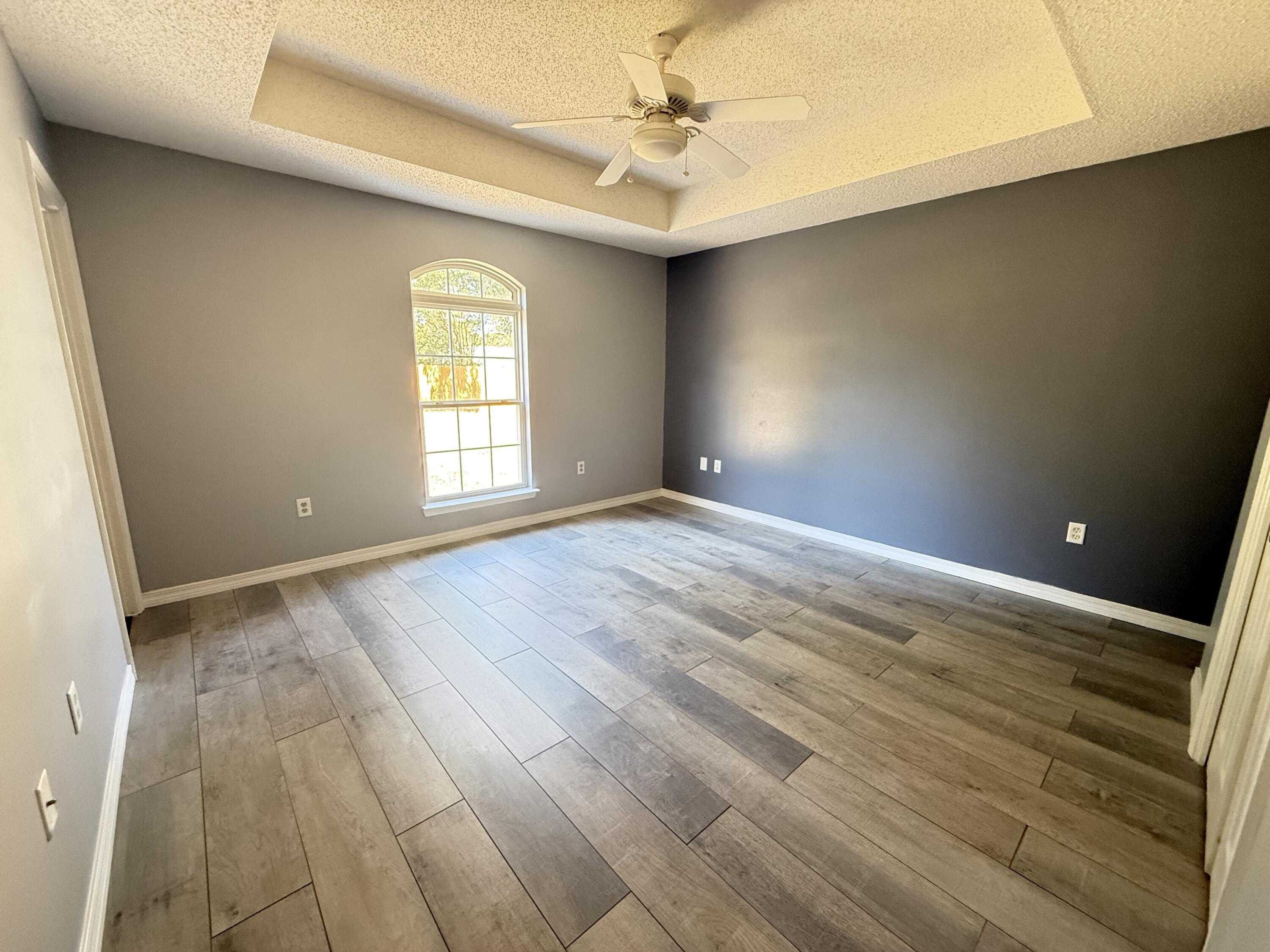 WINDING CREEK EST PH IV LOT 7 BLK B - Residential