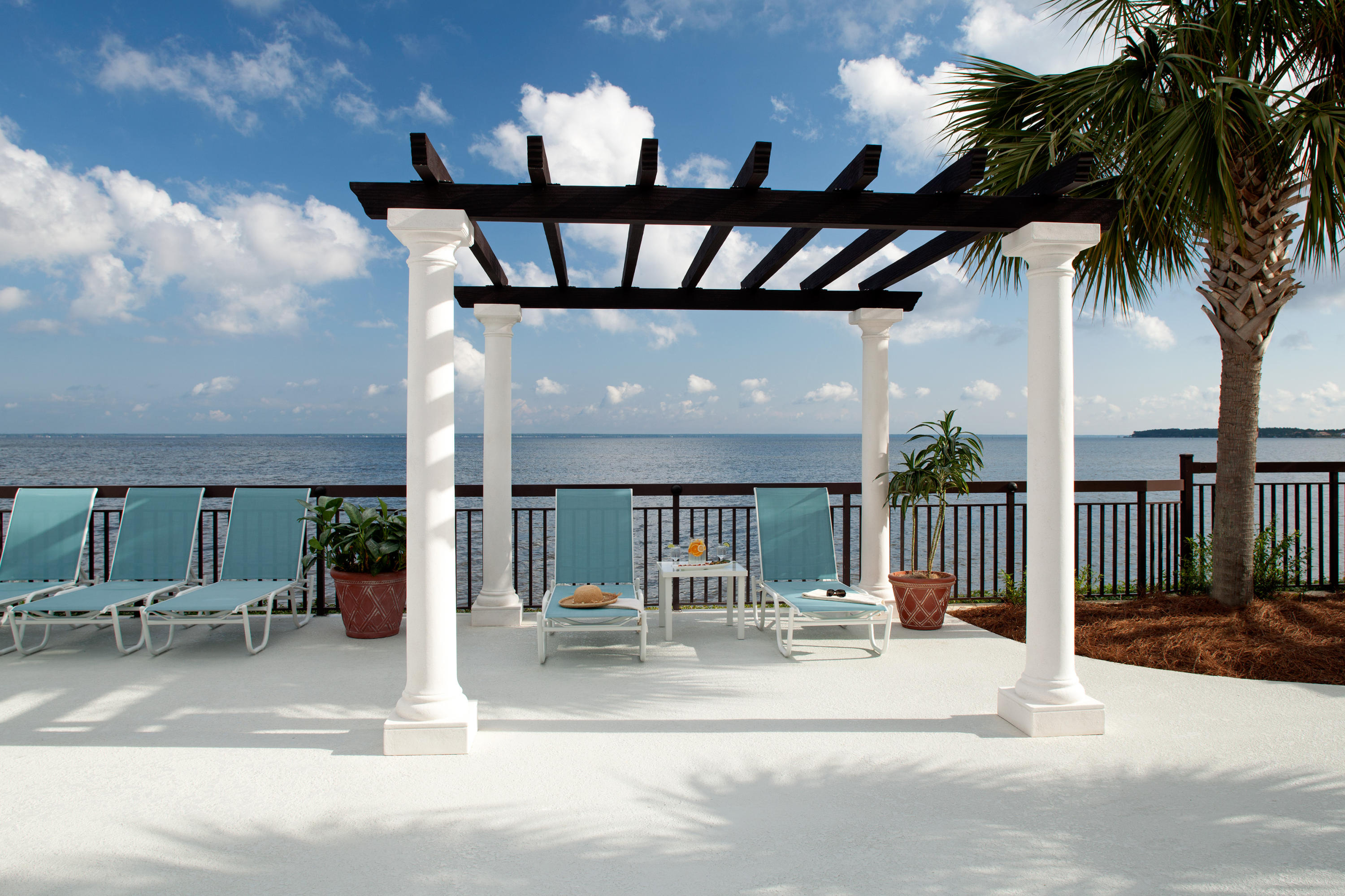 BAYSIDE AT SANDESTIN - Residential