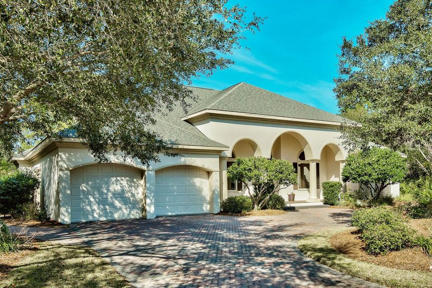 Situated in the heart of the exclusive gated golf community of Kelly Plantation! THE ENTIRE EXTERIOR WAS RECENTLY REPAINTED AND THE BEDROOMS HAVE NEW CARPET. As you enter the custom double doors you are warmly met with an open floor plan and a spacious living area with its 14' ceilings, arches and custom molding throughout. The screened patio and private backyard space are perfect for a family/friends cookout. Floor plan consists of a grand foyer, dining room, office/living room, spacious great room with gas fireplace, custom kitchen & breakfast area. The master suite has a bedroom with sitting area, elegant jetted bath with chandelier and arched glass block window, walk-in shower, separate dual vanities, private water closet & large walk-in closet.