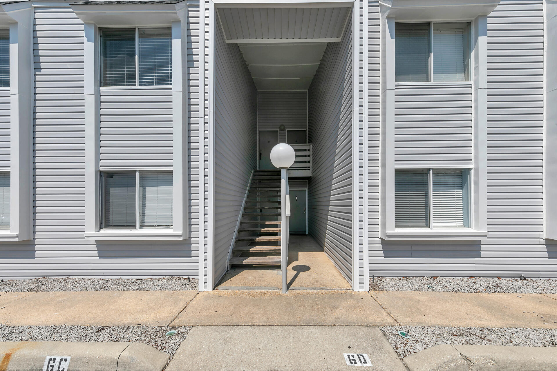 FINISTERRA CONDO - Residential